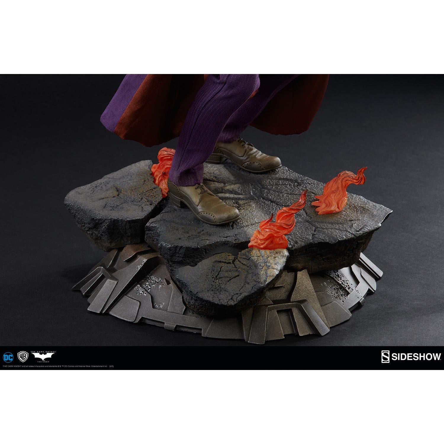 Batman The Dark Knight: The Joker - Premium Format Statue-Statue-Sideshow-Mighty Underground