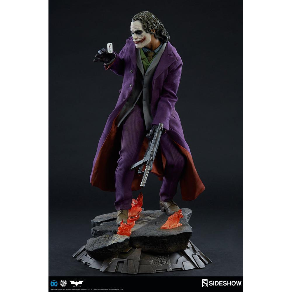 Batman The Dark Knight: The Joker - Premium Format Statue-Statue-Sideshow-Mighty Underground