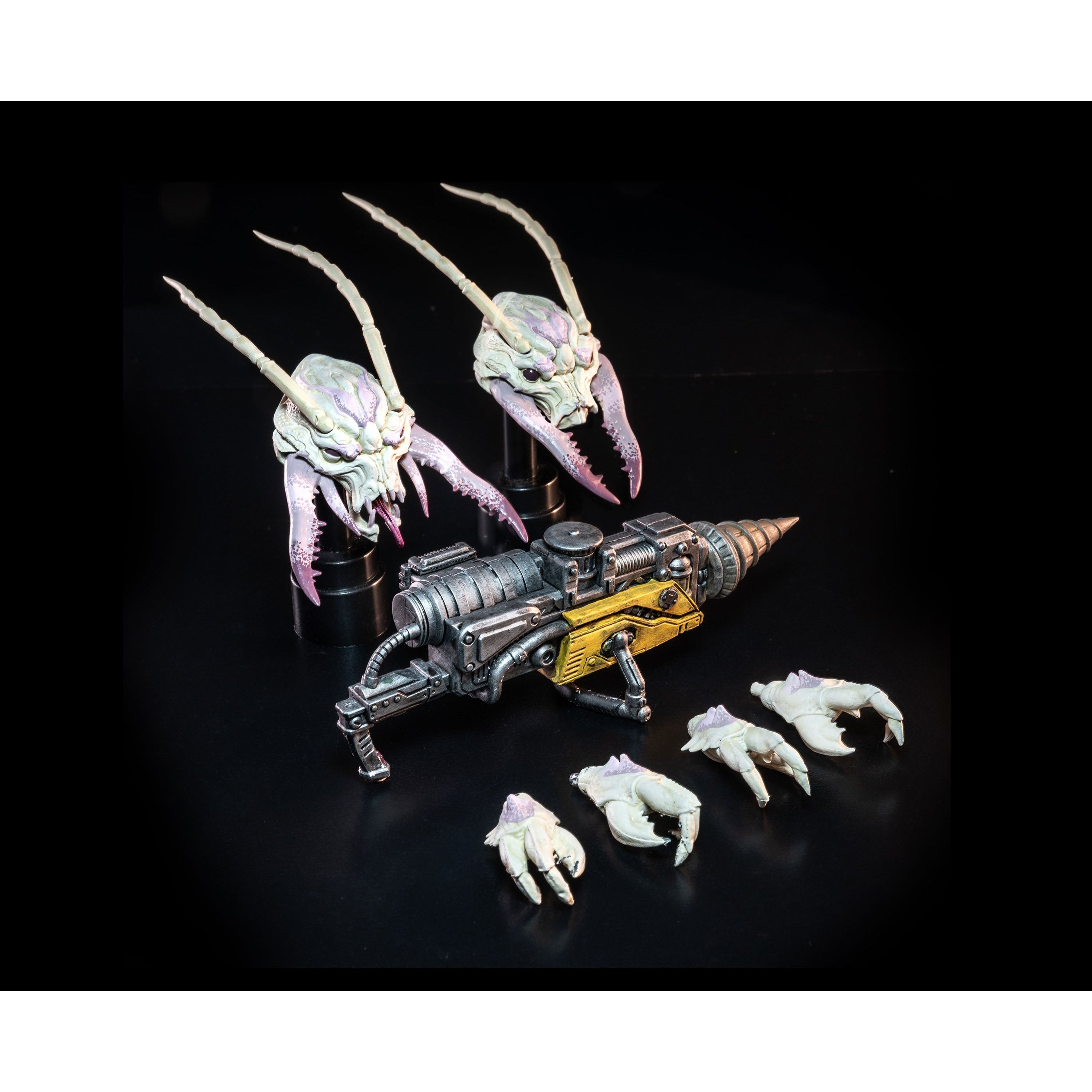 Cosmic Legions: Sphexxian Mine Worker (Deluxe)-Actionfiguren-Four Horsemen Toy Design-Mighty Underground