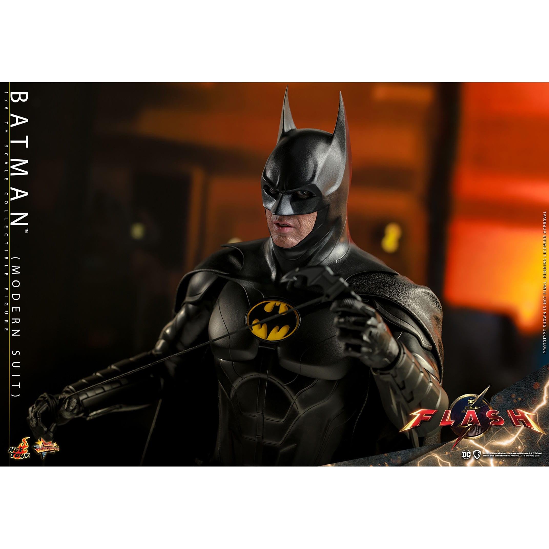 DC Comics: The Flash - Batman (Modern Suit) 1/6-Actionfiguren-Hot Toys-Mighty Underground