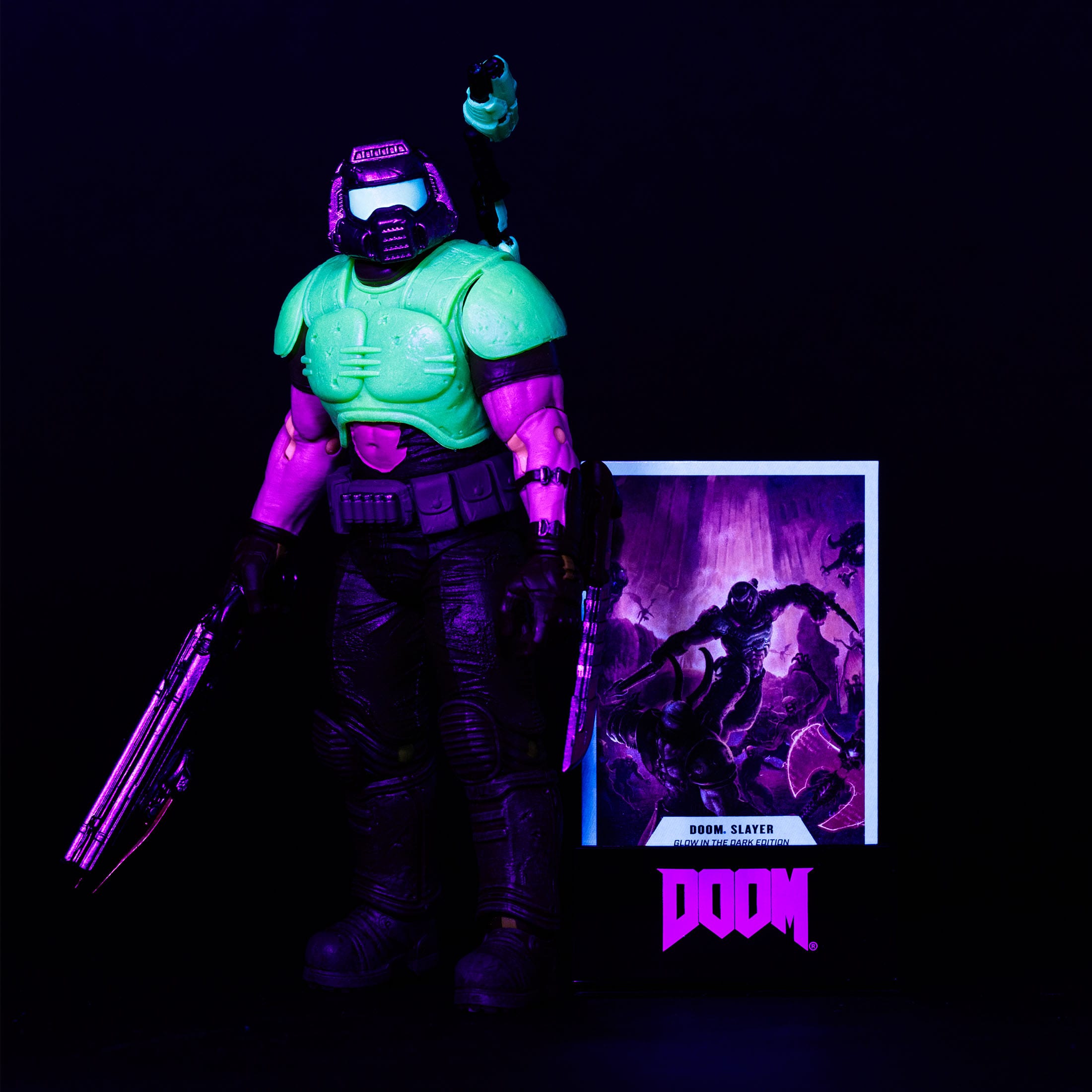 Doom: Doom Slayer (Classic, Glow In The Dark Edition)-Actionfiguren-McFarlane Toys-Mighty Underground