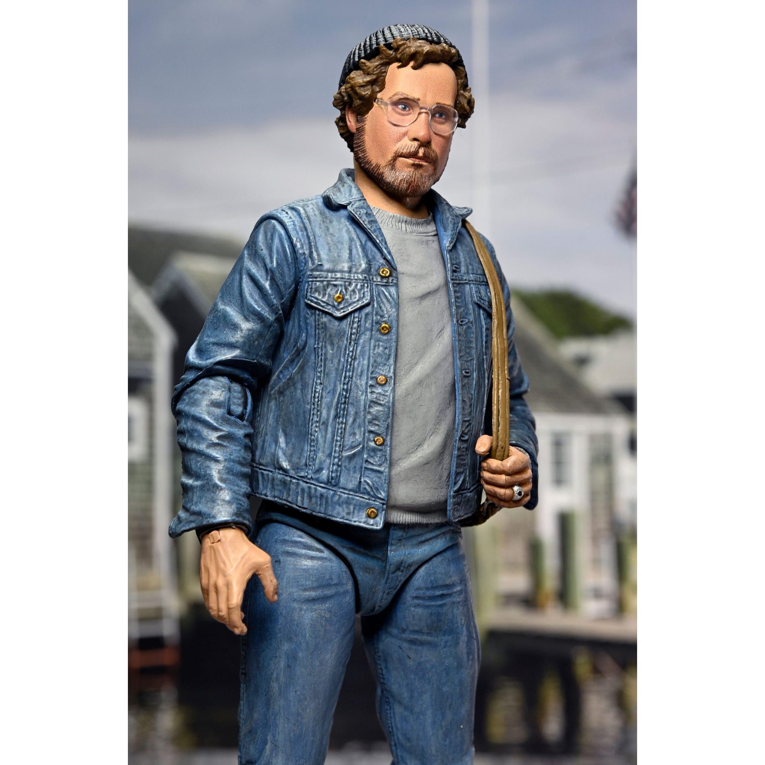 Jaws: Ultimate Hooper (Amity Arrival, 50th Anniversary)-Actionfiguren-NECA-Mighty Underground
