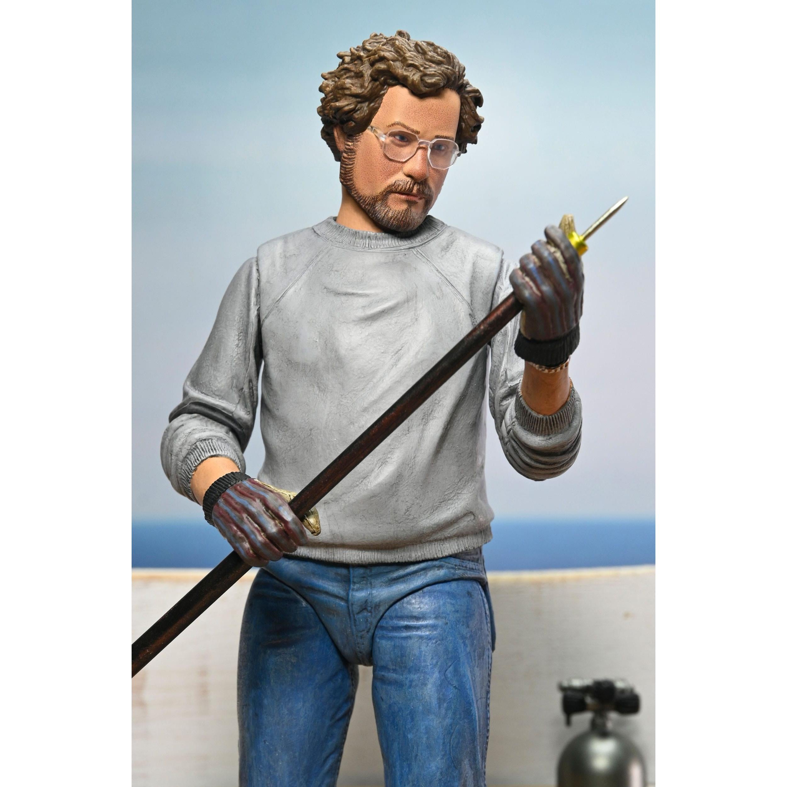 Jaws: Ultimate Hooper (Amity Arrival, 50th Anniversary)-Actionfiguren-NECA-Mighty Underground