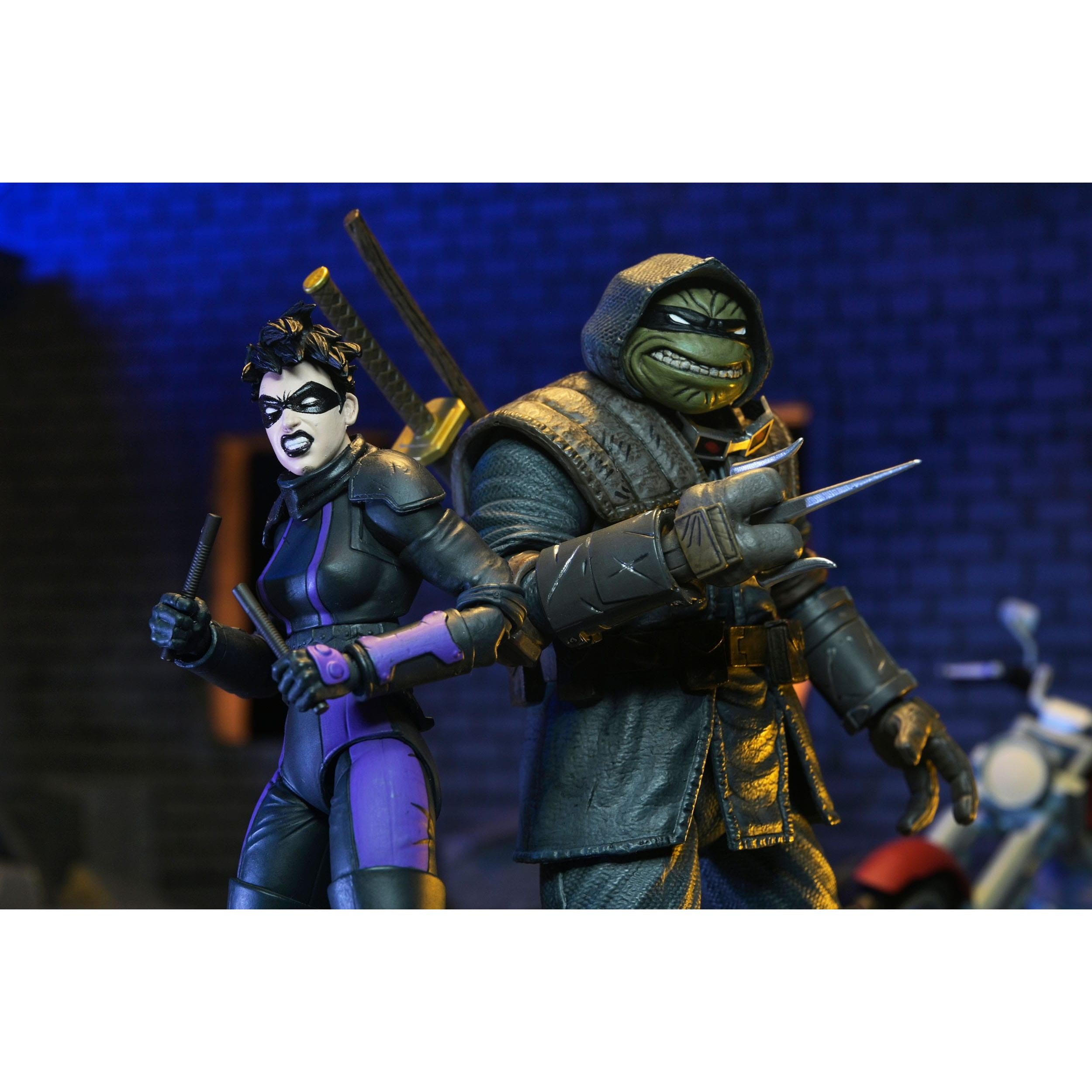 TMNT: Casey Marie with Motorcycle (The Last Ronin)-Actionfiguren-NECA-Mighty Underground