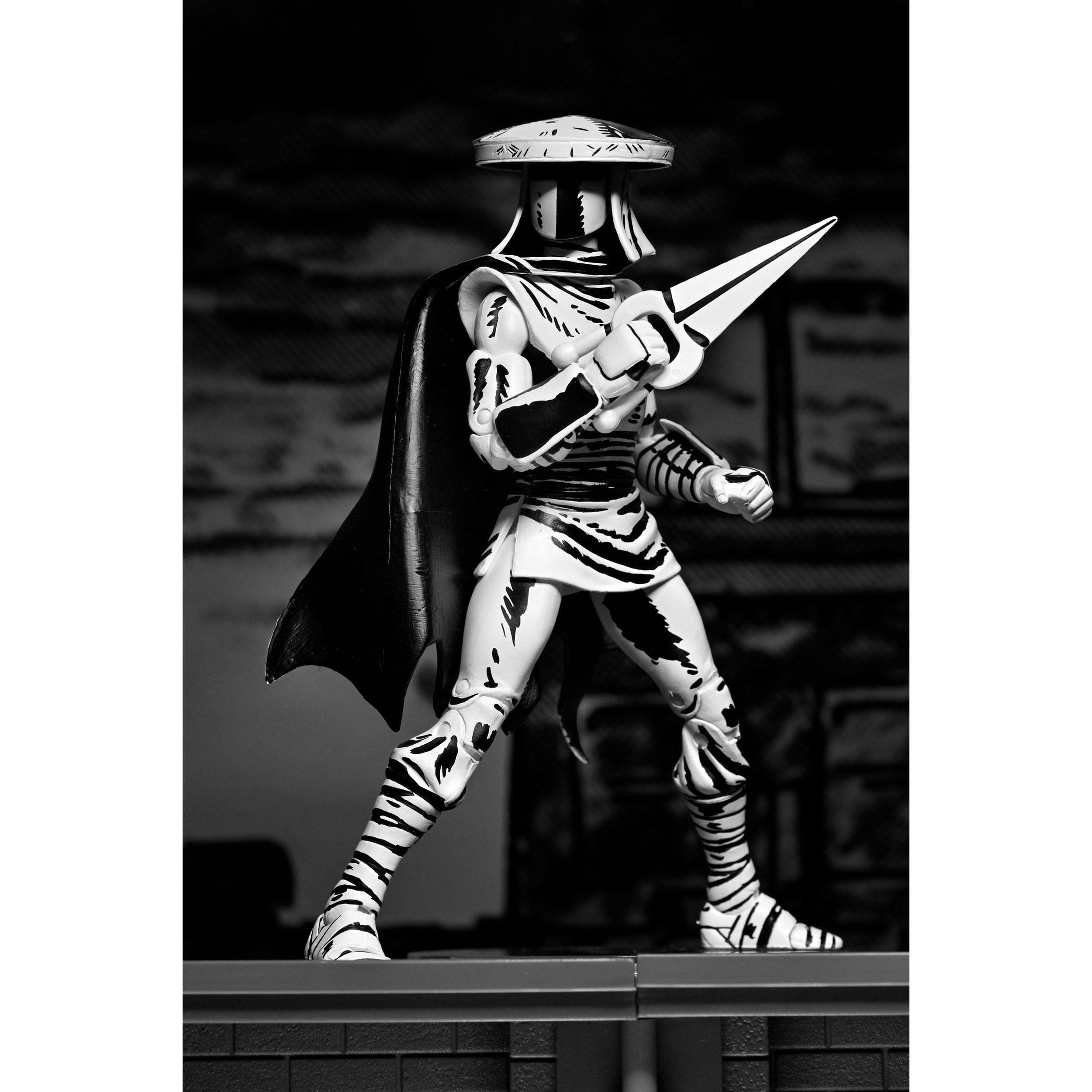 TMNT (Mirage): Elite Foot Ninja Guard (Black & White)-Actionfiguren-NECA-Mighty Underground