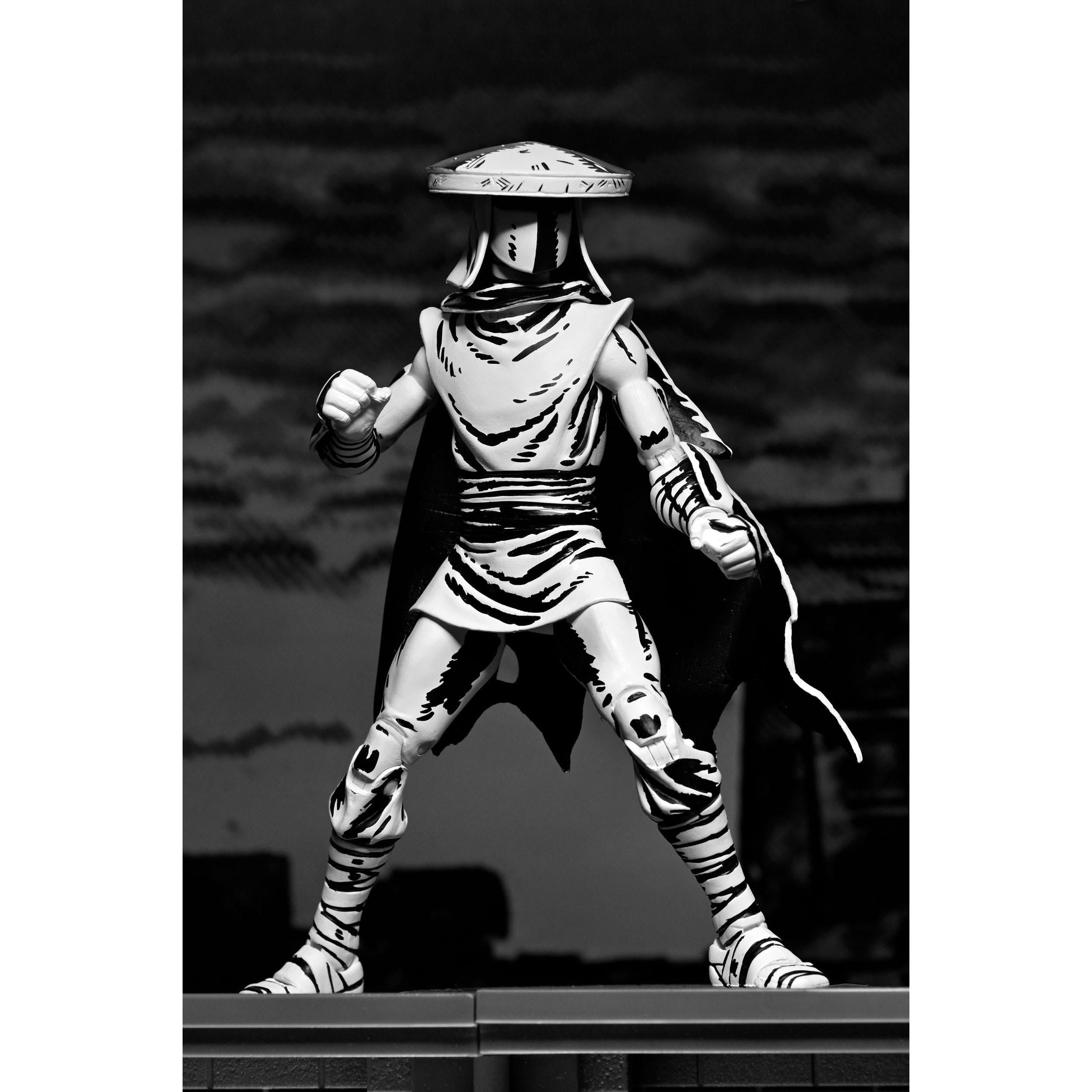 TMNT (Mirage): Elite Foot Ninja Guard (Black & White)-Actionfiguren-NECA-Mighty Underground