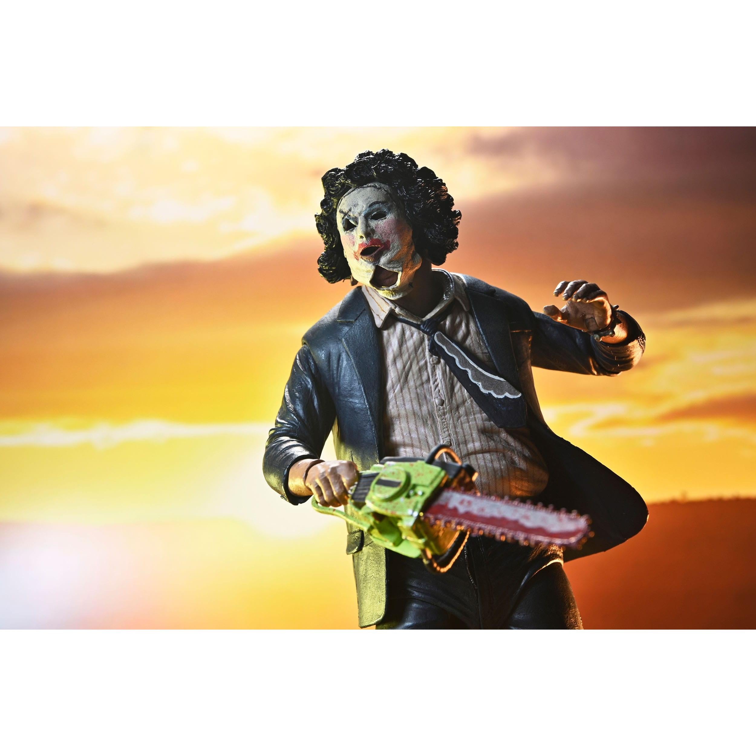 Texas Chainsaw Massacre: Ultimate Pretty Woman Leatherface (50th Anniversary)-Actionfiguren-NECA-Mighty Underground