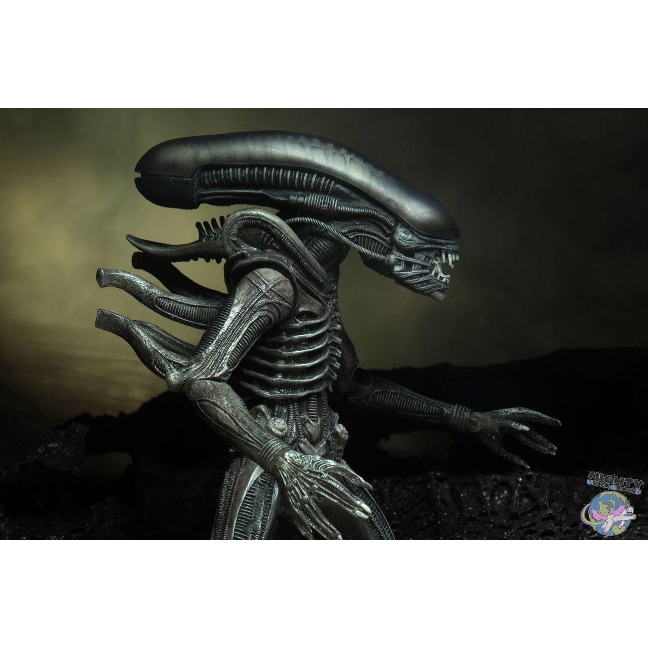 Alien: Alien (w Facehugger) (40th Anniversary) VORBESTELLUNG!-Actionfiguren-NECA-Mighty Underground