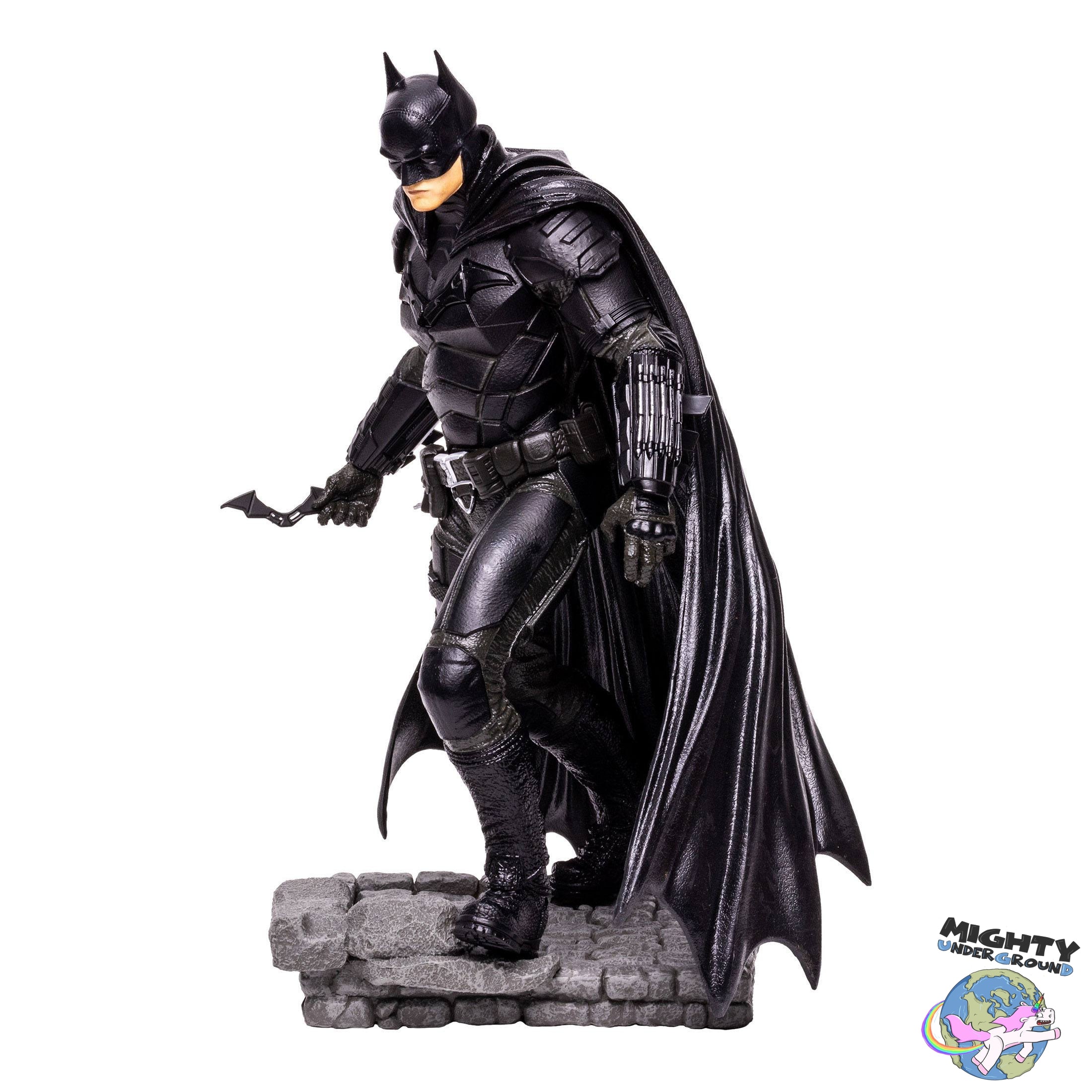 DC Multiverse: The Batman (Movie, Version 2) - 30 cm Statue-Statue-McFarlane Toys-Mighty Underground