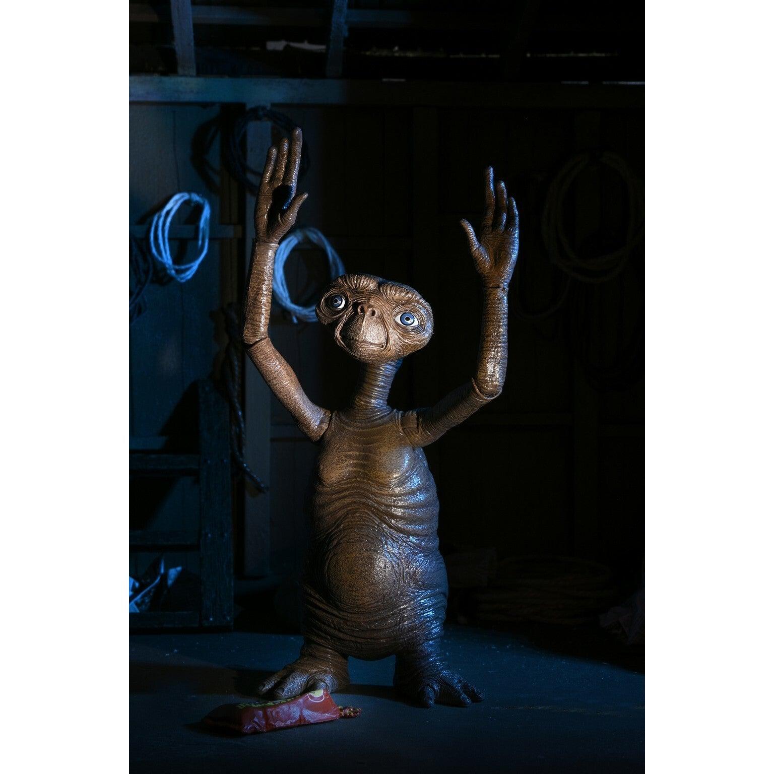 E.T. the Extra-Terrestrial: Ultimate E.T. (40th Anniversary)-Actionfiguren-NECA-Mighty Underground