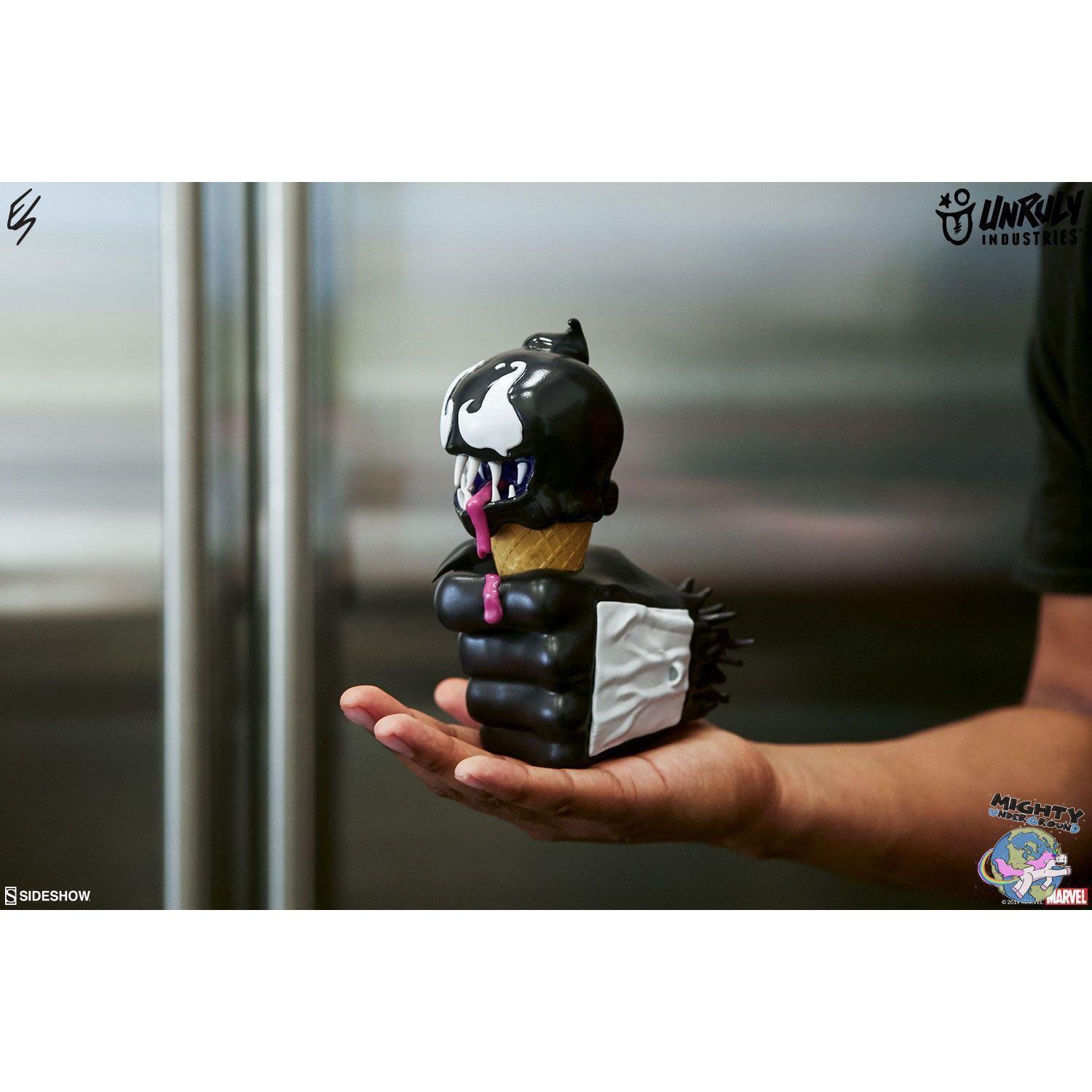 Marvel: Venom - One Scoops-Designer Toys-Sideshow-mighty-underground