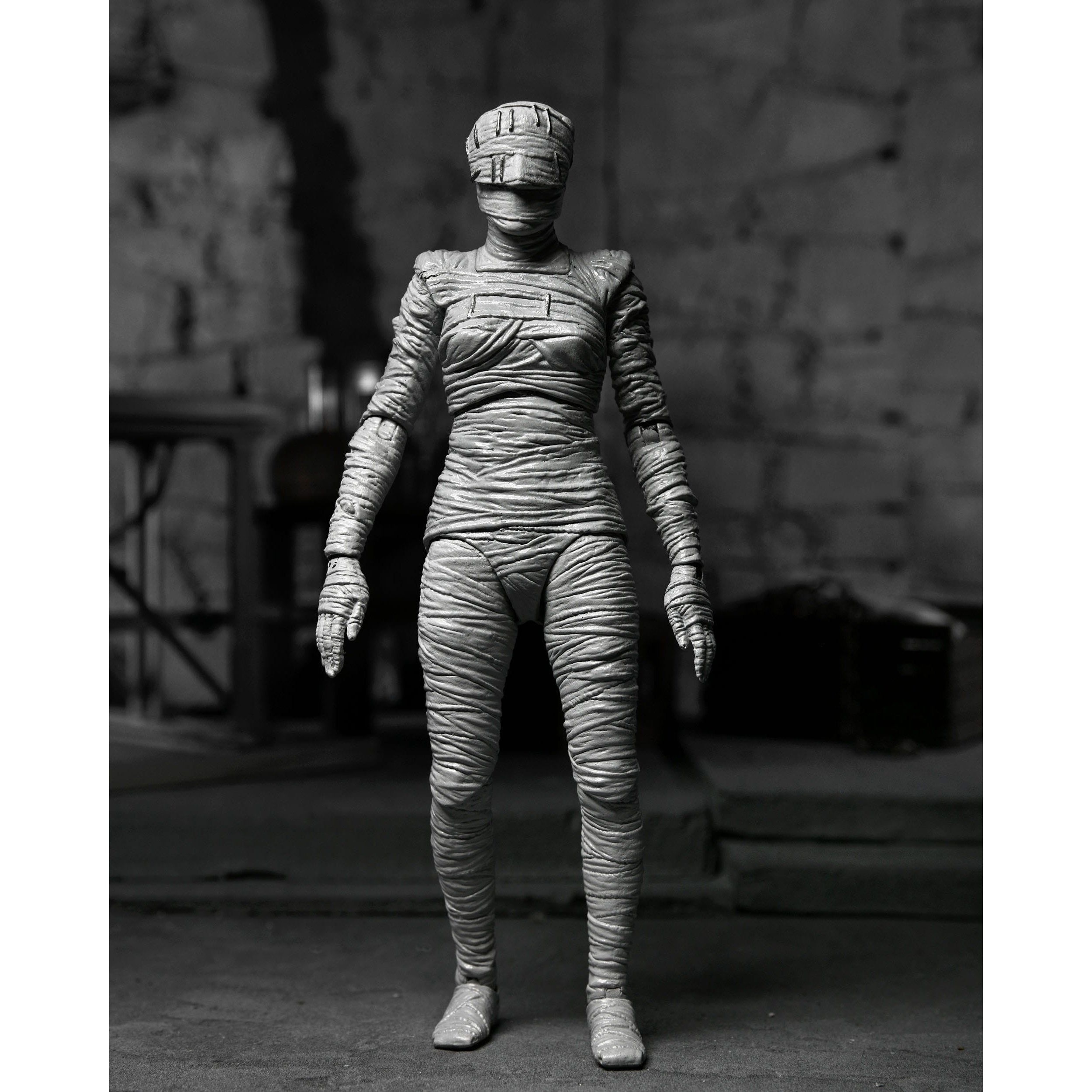 Universal Monsters: Ultimate Bride of Frankenstein (Black & White)-Actionfiguren-NECA-Mighty Underground