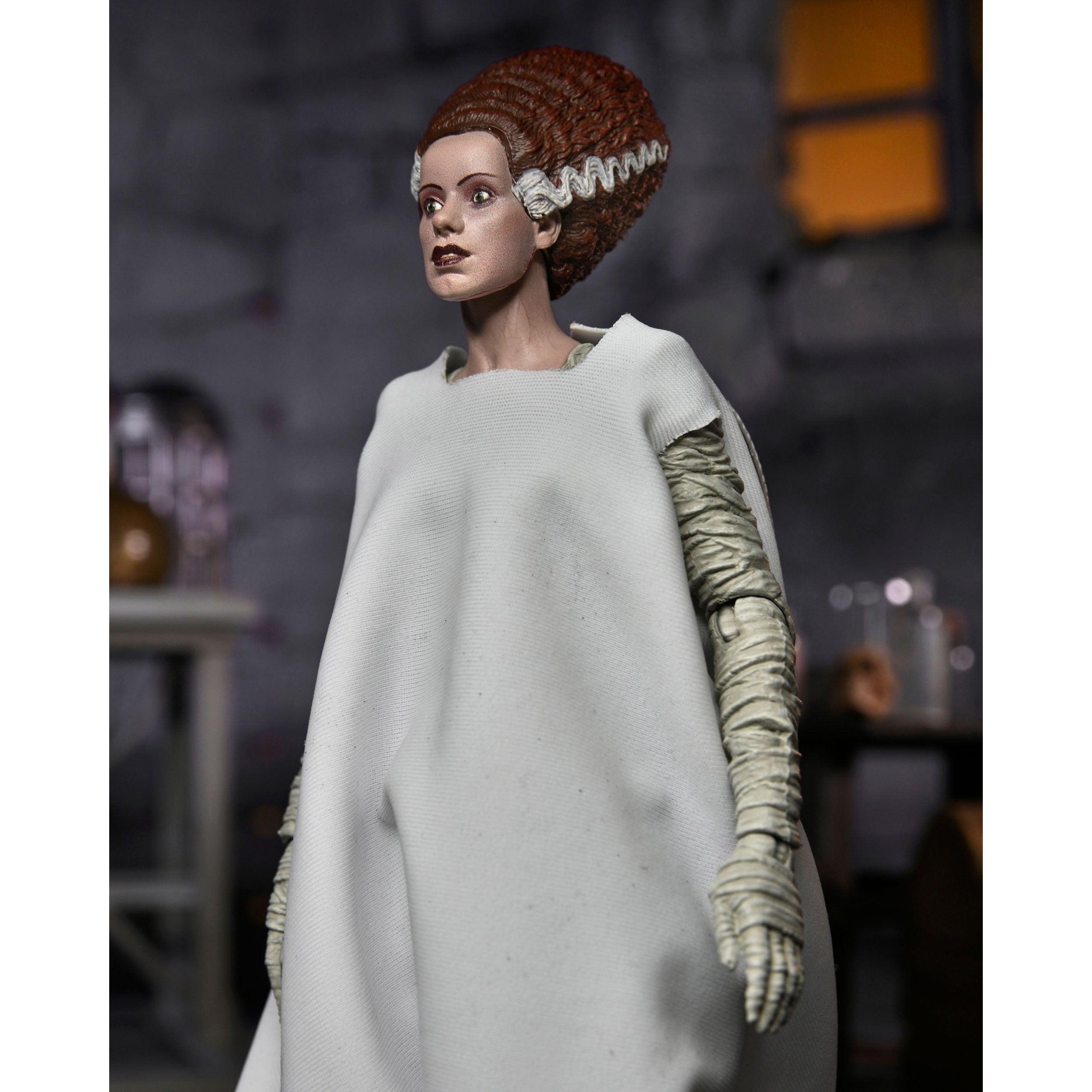 Universal Monsters: Ultimate Bride of Frankenstein (Color)-Actionfiguren-NECA-Mighty Underground