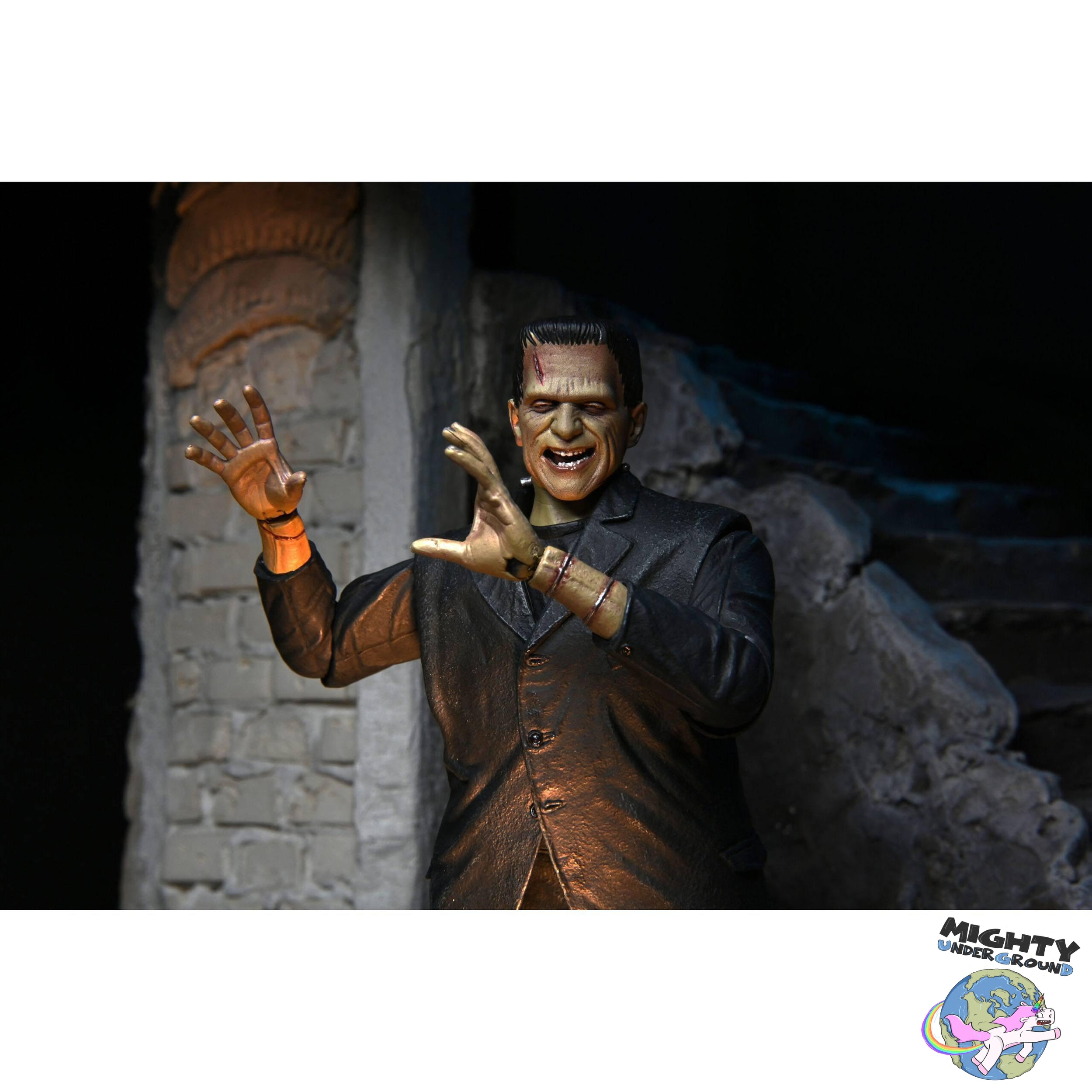 Universal Monsters: Ultimate Frankenstein's Monster (Color)-Actionfiguren-NECA-Mighty Underground