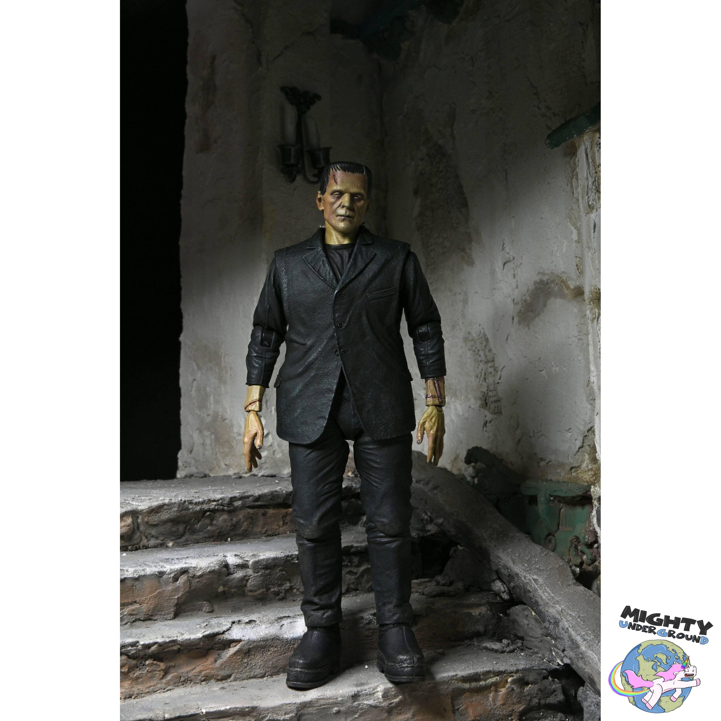 Universal Monsters: Ultimate Frankenstein's Monster (Color)-Actionfiguren-NECA-Mighty Underground