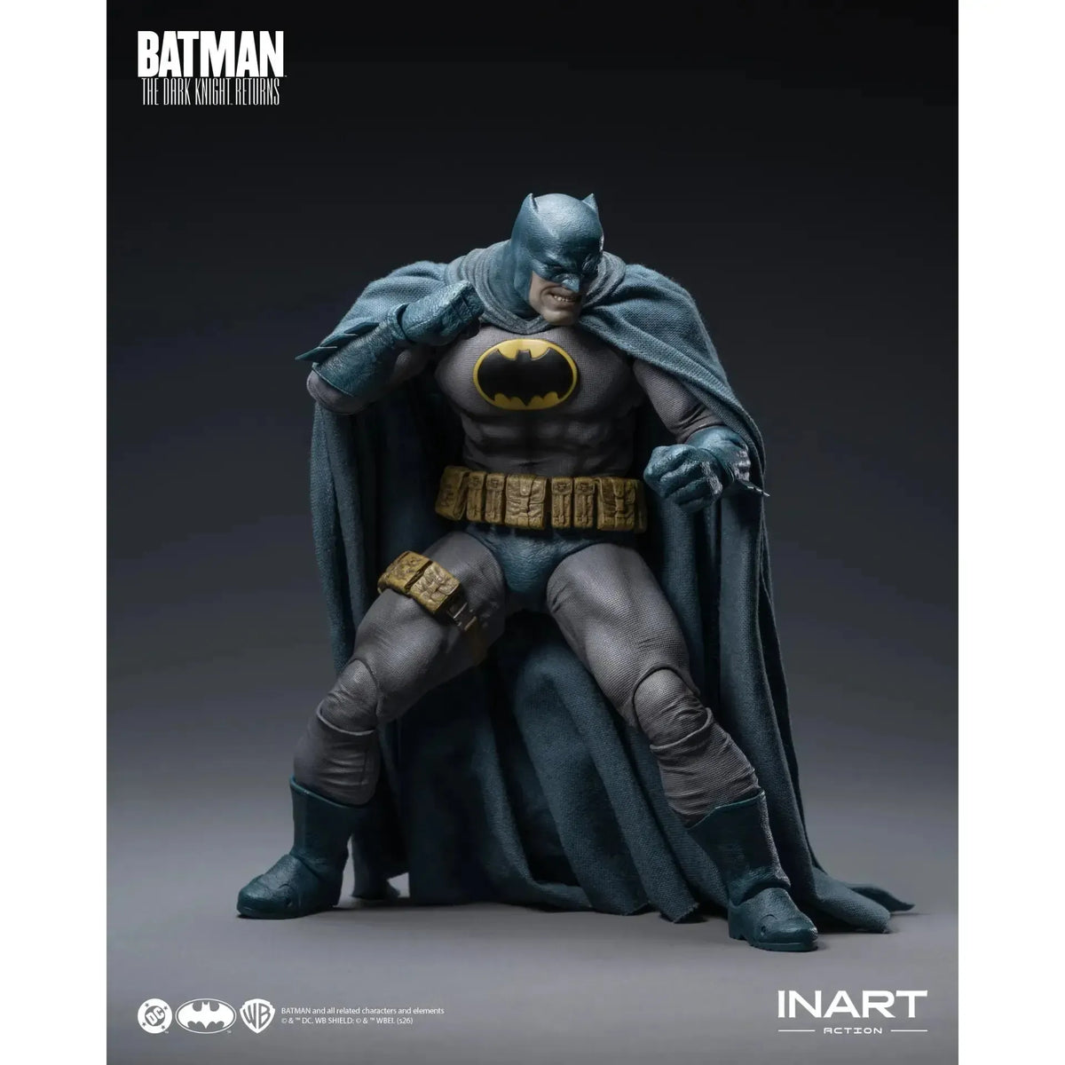 DC Comics: Batman The Dark Knight Returns Blue Suit - 1/12