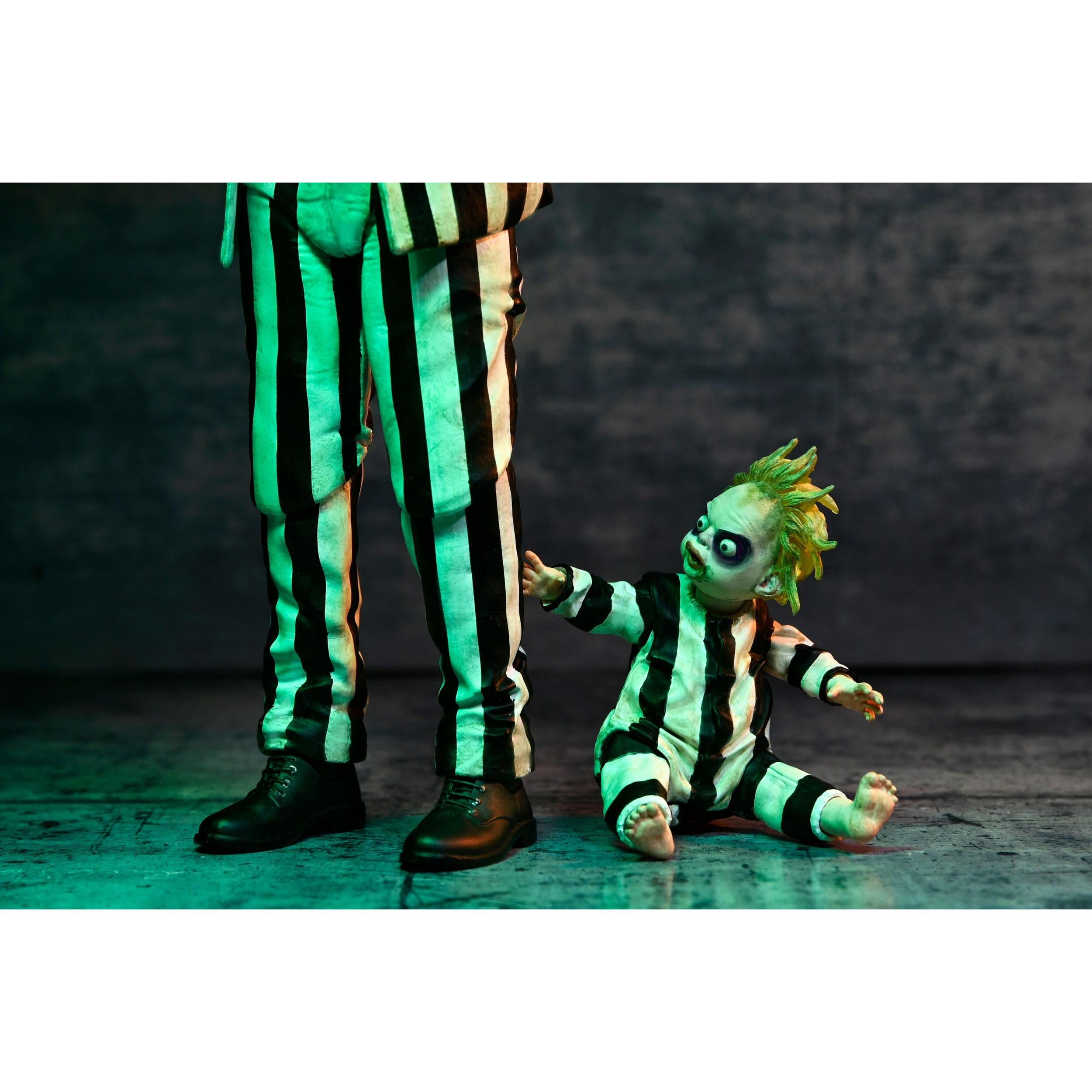 Beetlejuice (1988): Ultimate Beetlejuice: "Striped Suit"-Actionfiguren-NECA-Mighty Underground