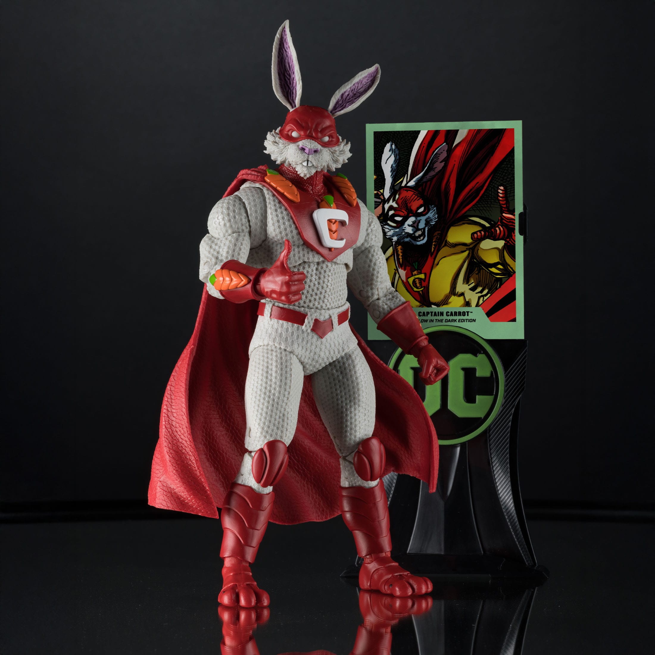 DC Multiverse: Captain Carrot (Justice League Incarnate) (Glow In The Dark Edition)-Actionfiguren-McFarlane Toys-Mighty Underground