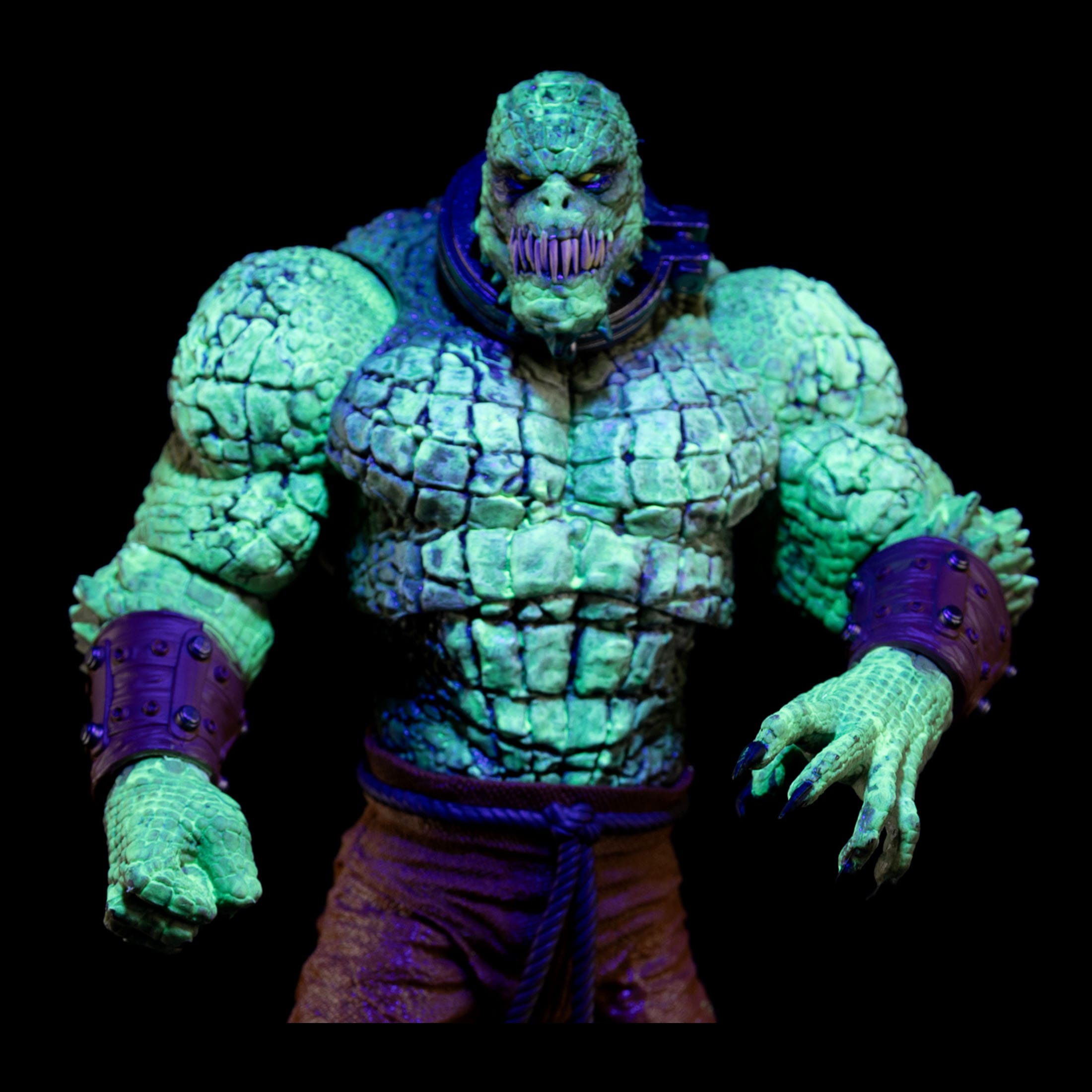 DC Multiverse: Killer Croc (GITD, Gold Label)-Actionfiguren-McFarlane Toys-Mighty Underground