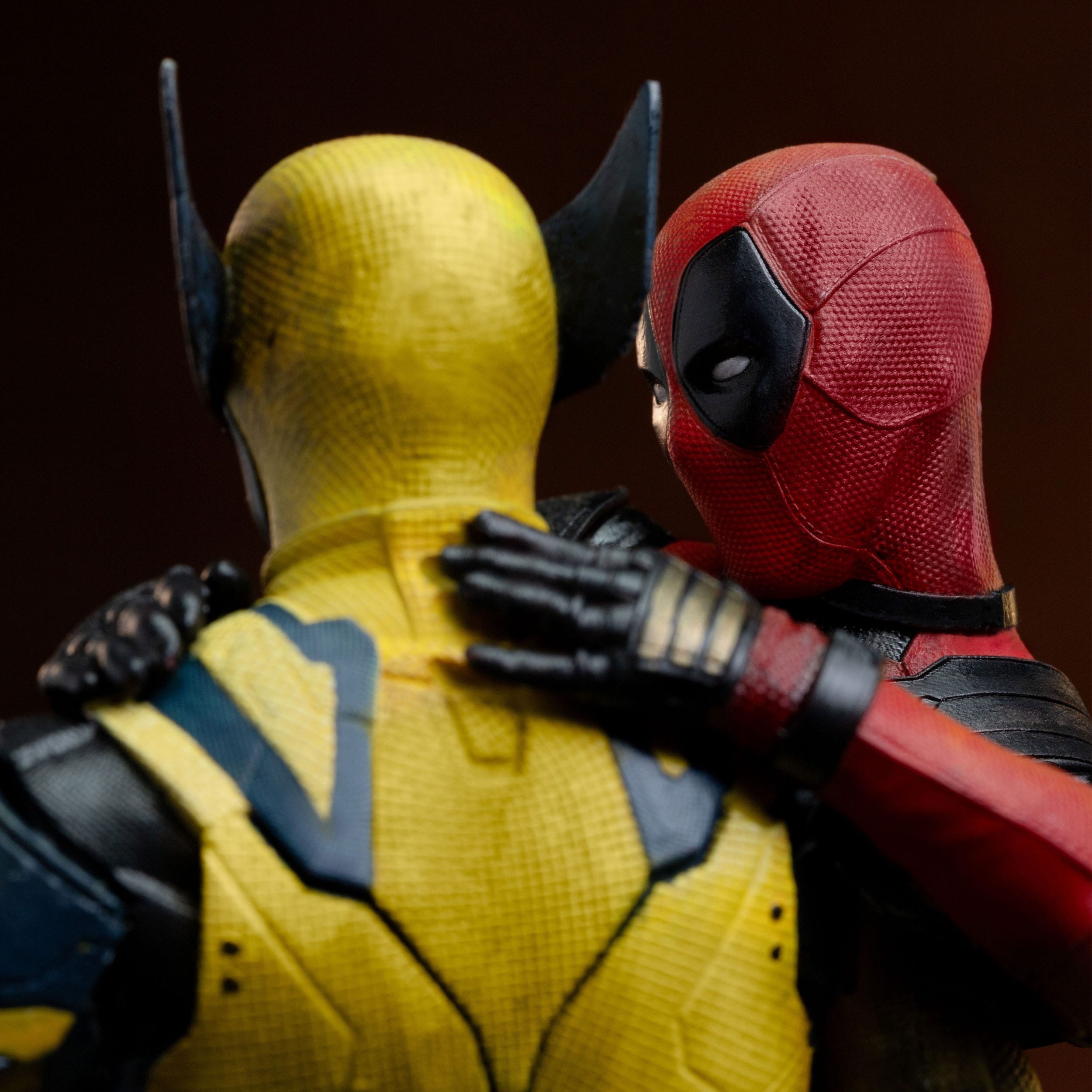 Deadpool & Wolverine - 1/10 Statue-Statue-Iron Studios-Mighty Underground