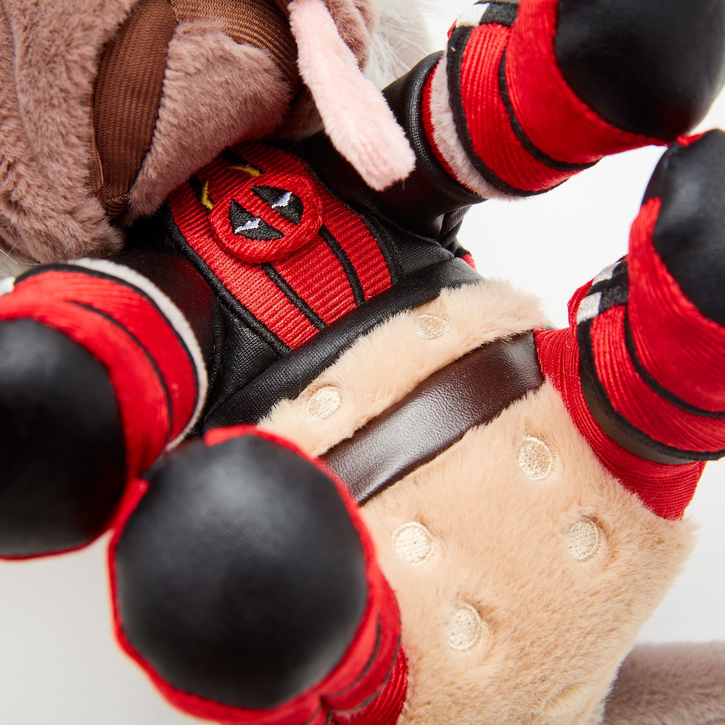 Deadpool & Wolverine: Dogpool - Plüsch-Plüschfiguren-Simba Toys-Mighty Underground