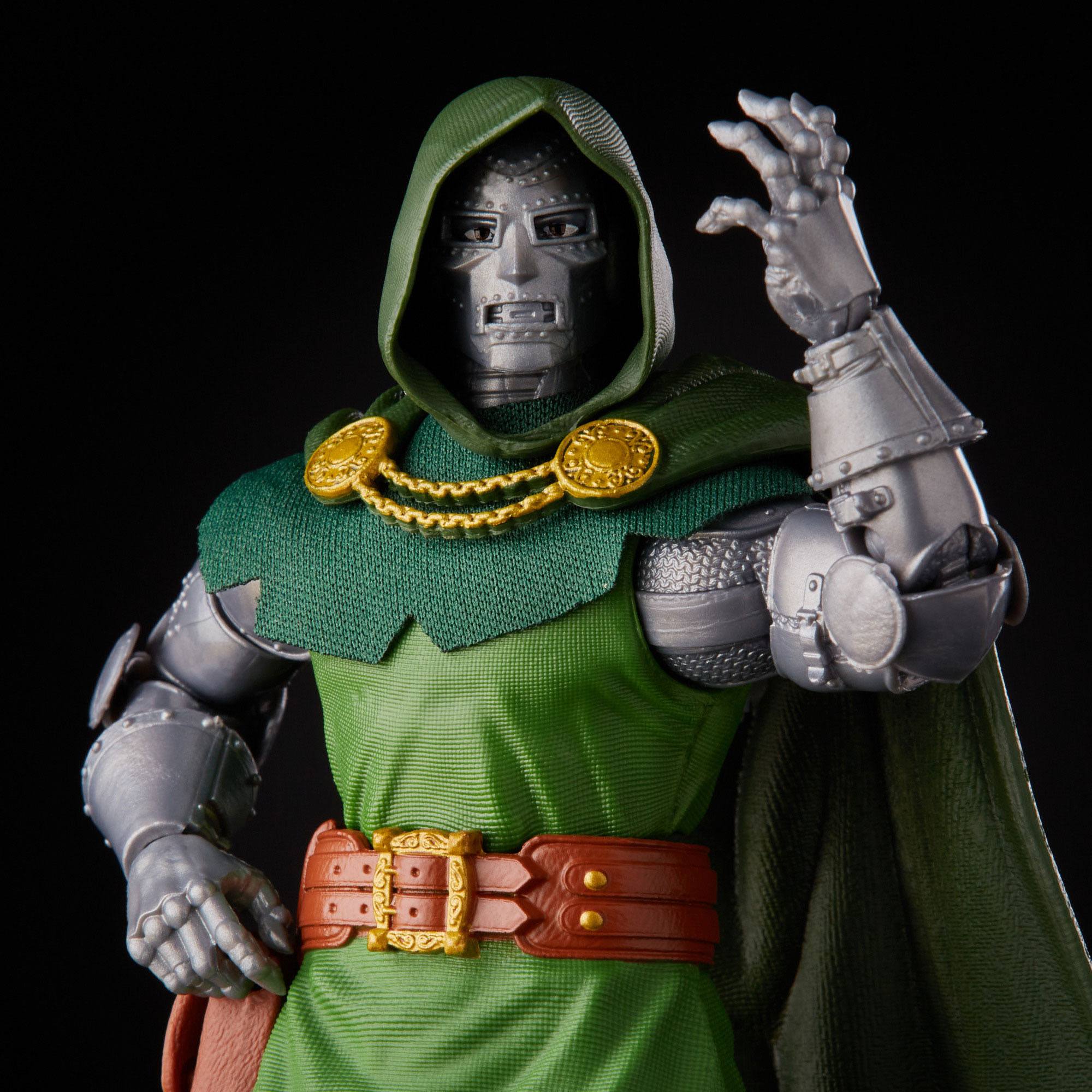 Marvel Legends: Dr. Doom (Fantastic Four Retro Collection)-Actionfiguren-Hasbro-Mighty Underground