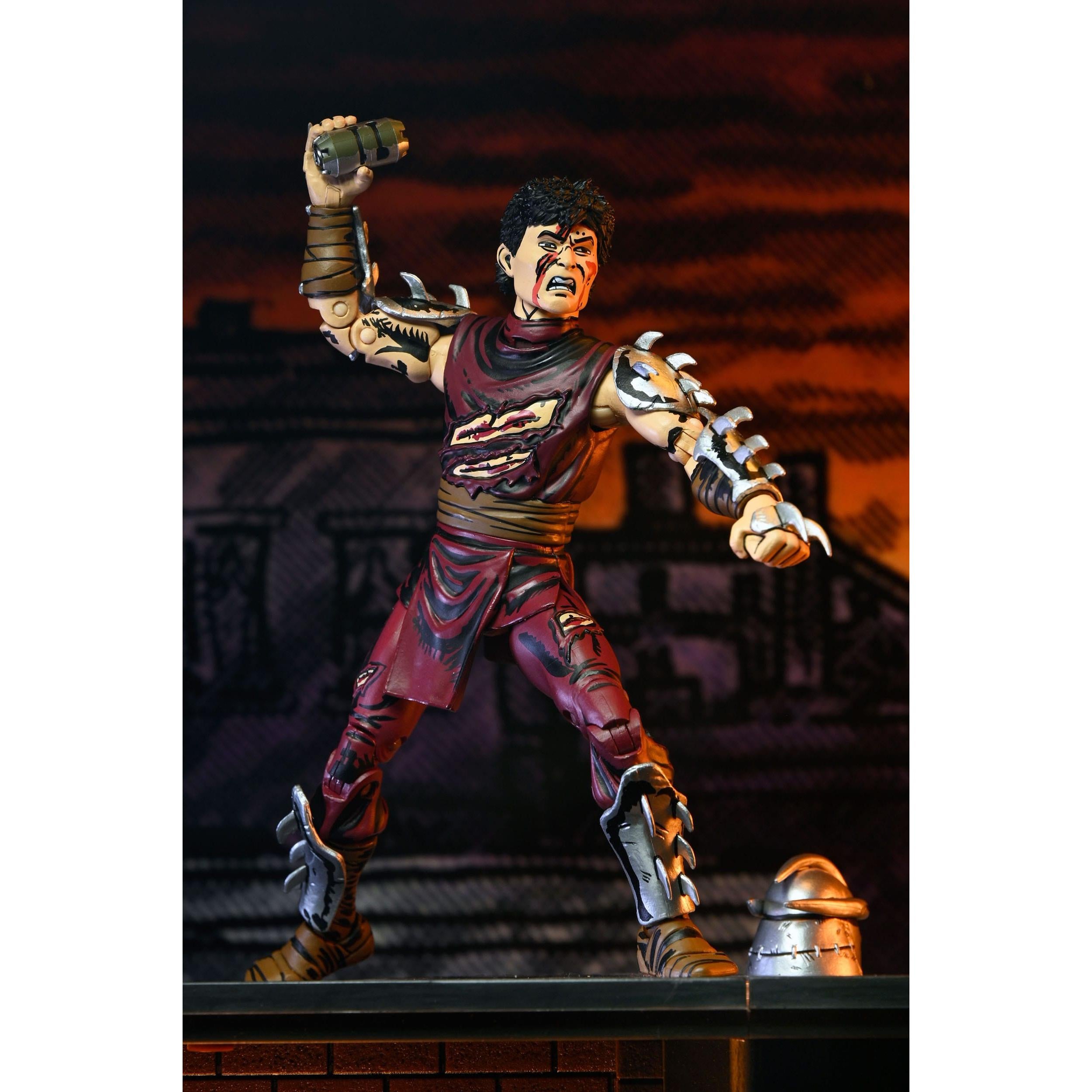 TMNT: Battle Damaged Shredder (Classic Colors) (Mirage)-Actionfiguren-NECA-Mighty Underground