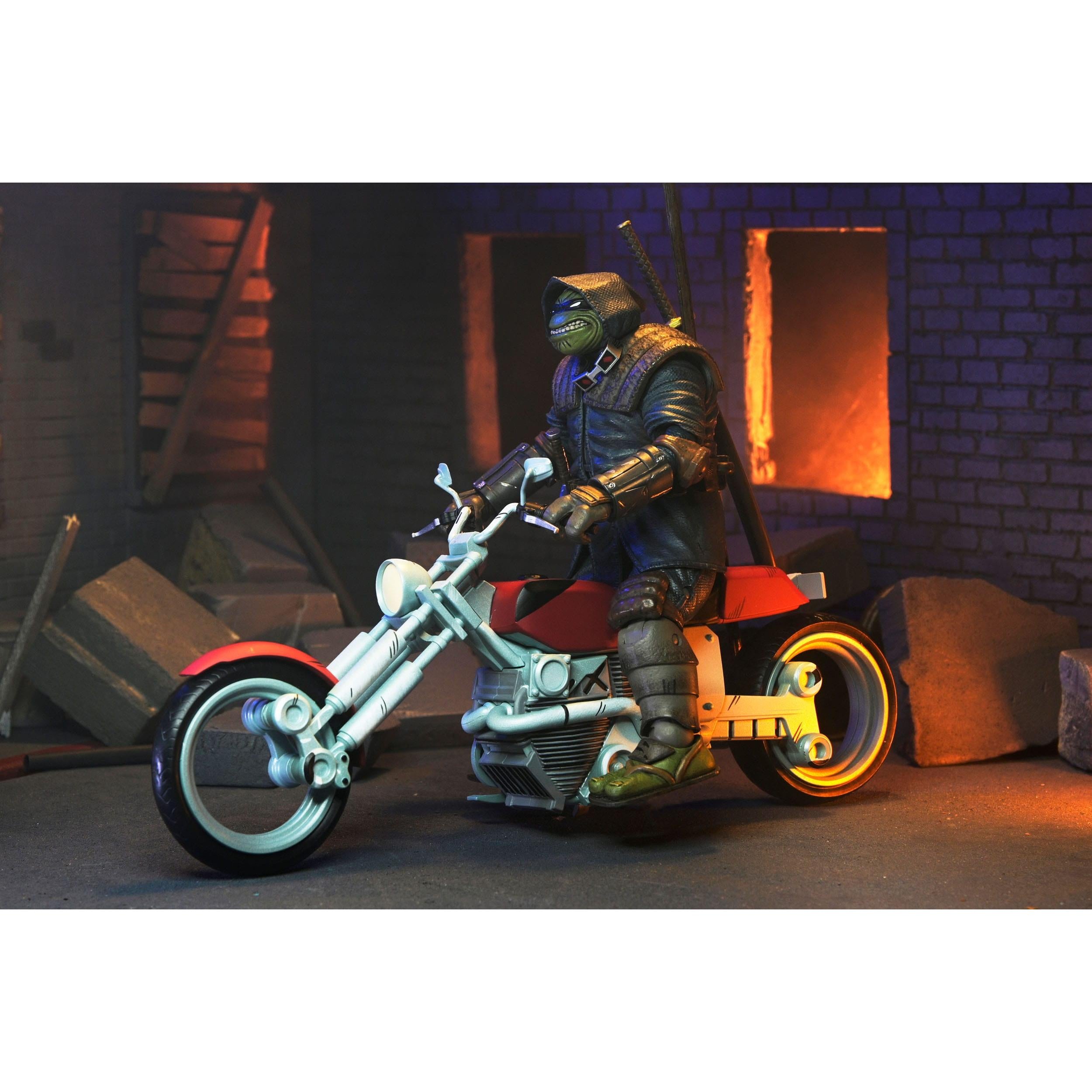 TMNT: Casey Marie with Motorcycle (The Last Ronin)-Actionfiguren-NECA-Mighty Underground