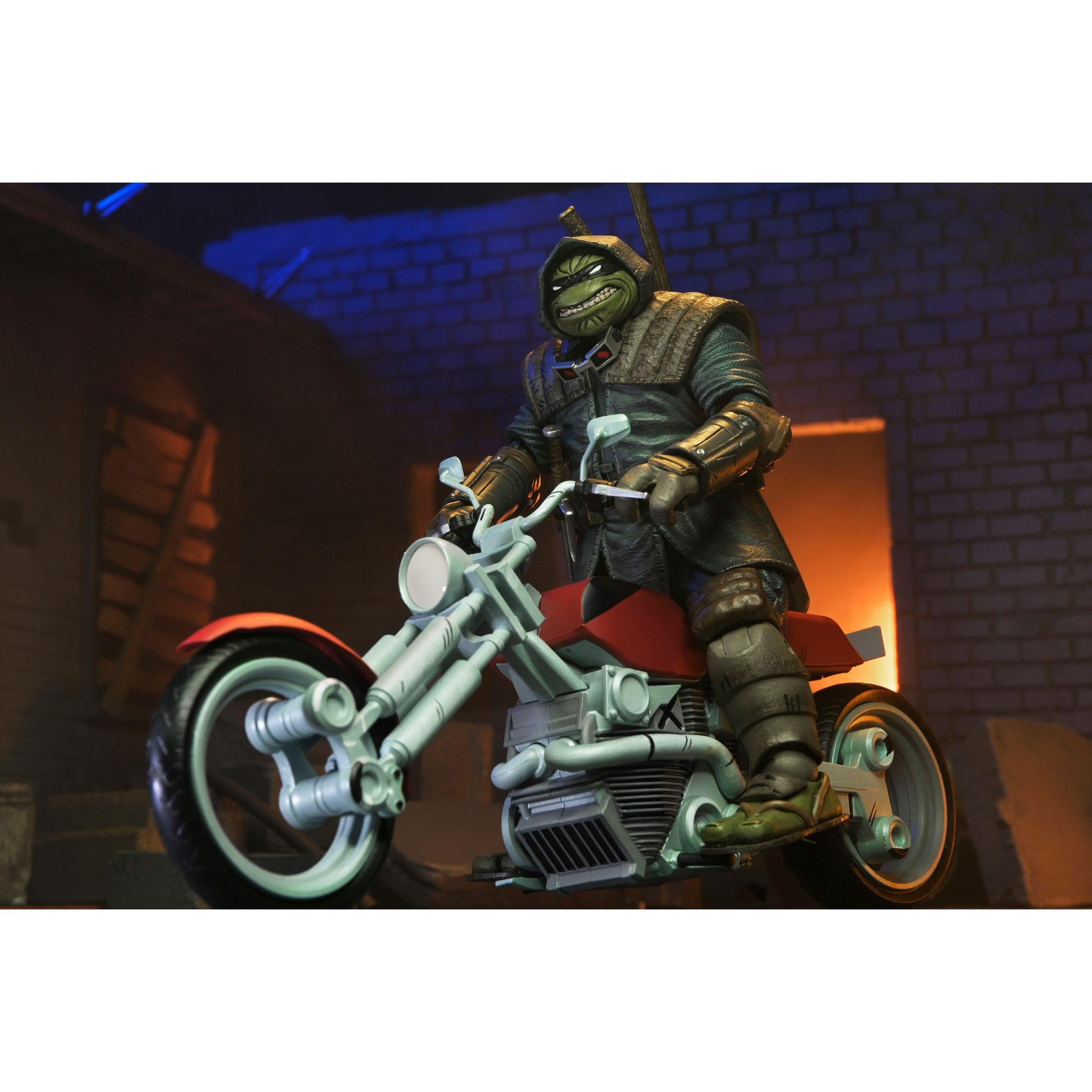 TMNT: Casey Marie with Motorcycle (The Last Ronin)-Actionfiguren-NECA-Mighty Underground