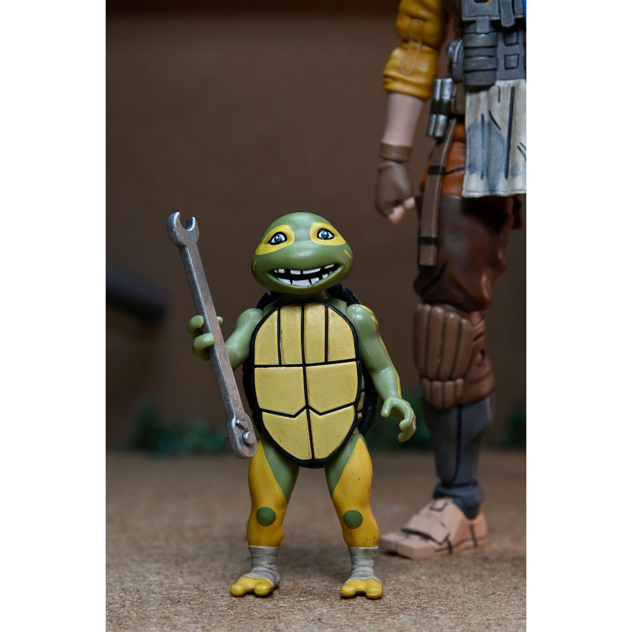 TMNT: Grammy April with Baby Yi & Moja (The Last Ronin)-Actionfiguren-NECA-Mighty Underground