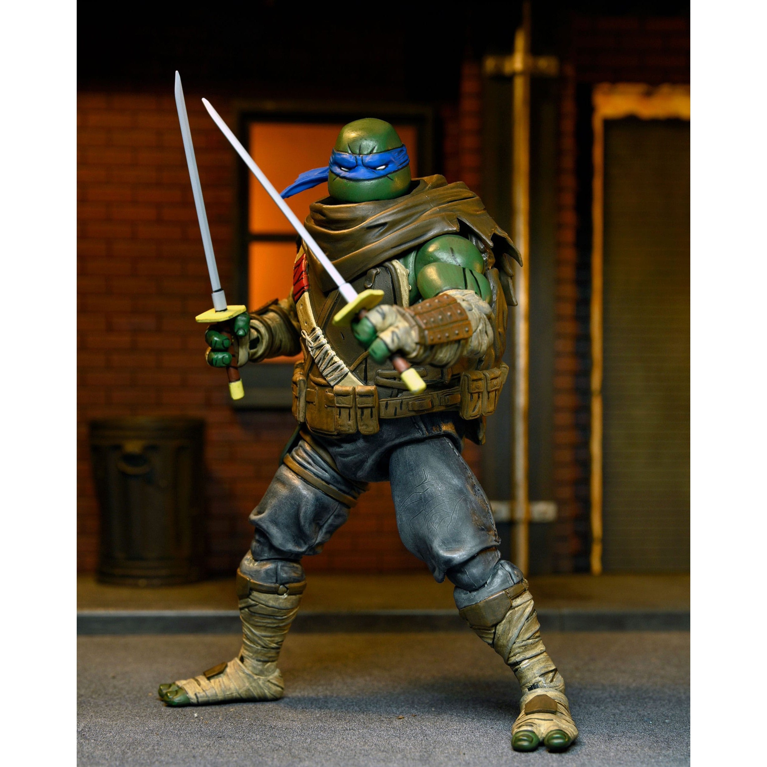 TMNT: Ultimate Leonardo (The Last Ronin)-Actionfiguren-NECA-Mighty Underground