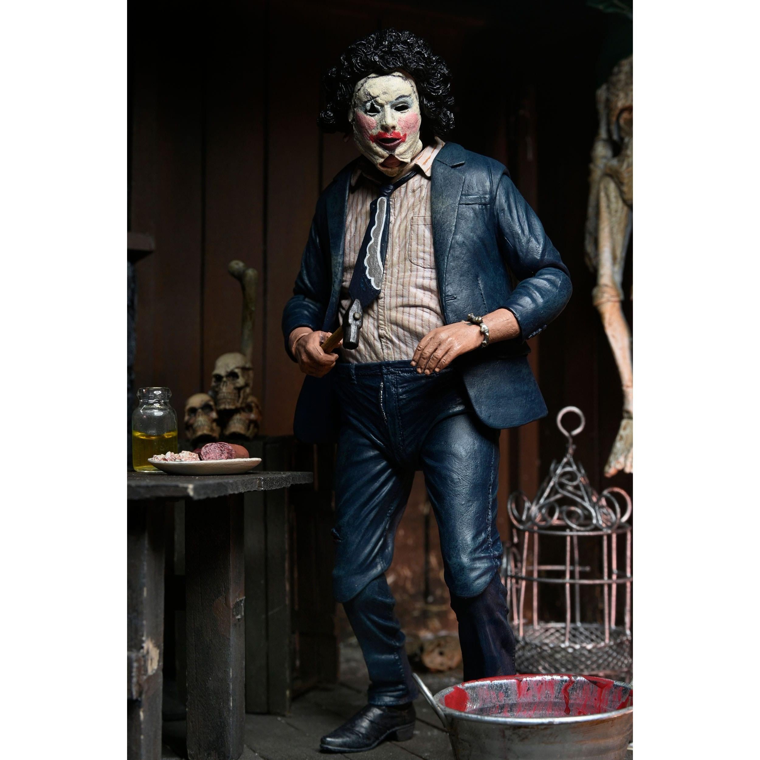 Texas Chainsaw Massacre: Ultimate Pretty Woman Leatherface (50th Anniversary)-Actionfiguren-NECA-Mighty Underground