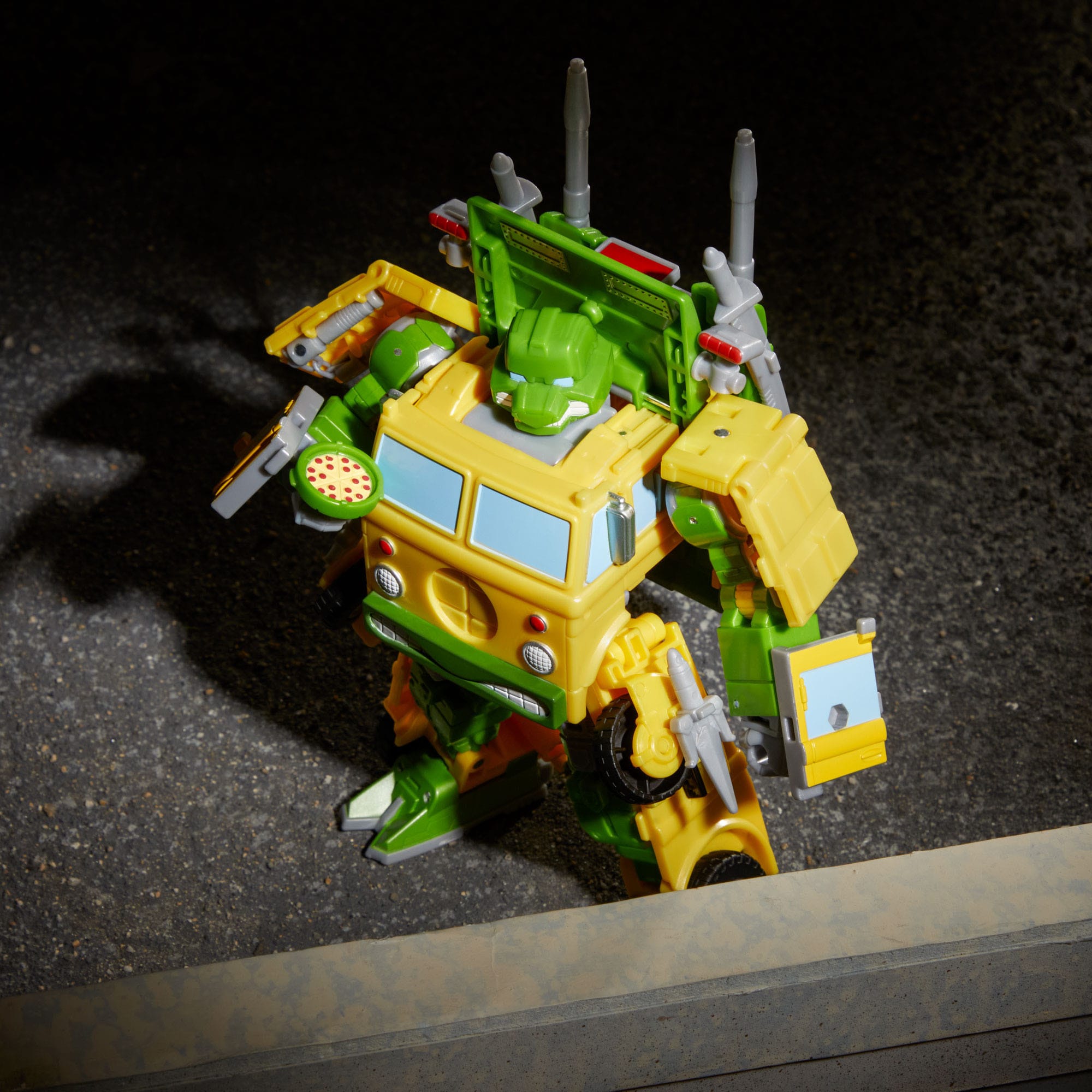 Transformers x Teenage Mutant Ninja Turtles: Party Wallop-Actionfiguren-Hasbro-Mighty Underground