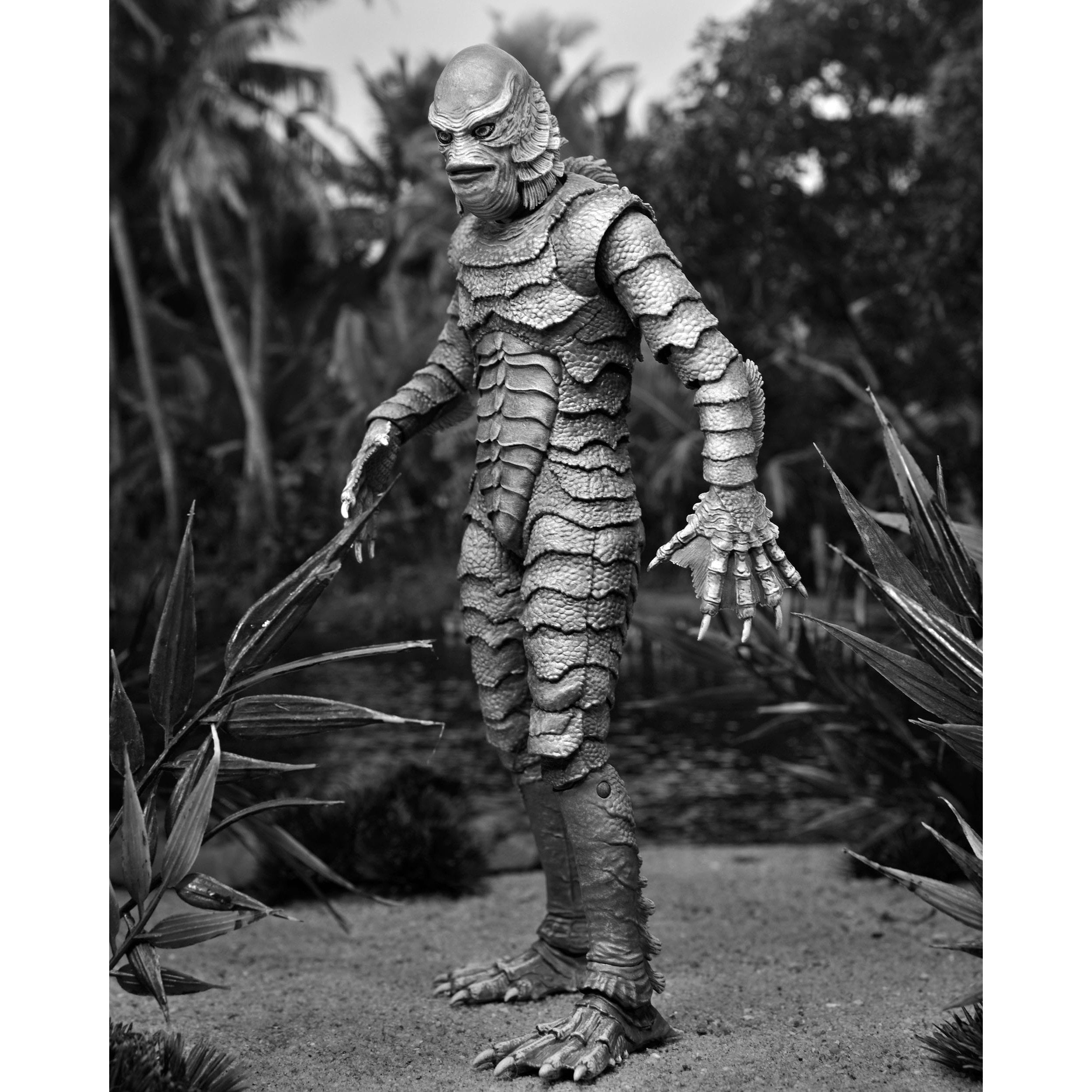 Universal Monsters: Ultimate Creature from the Black Lagoon (B&W)-Actionfiguren-NECA-Mighty Underground