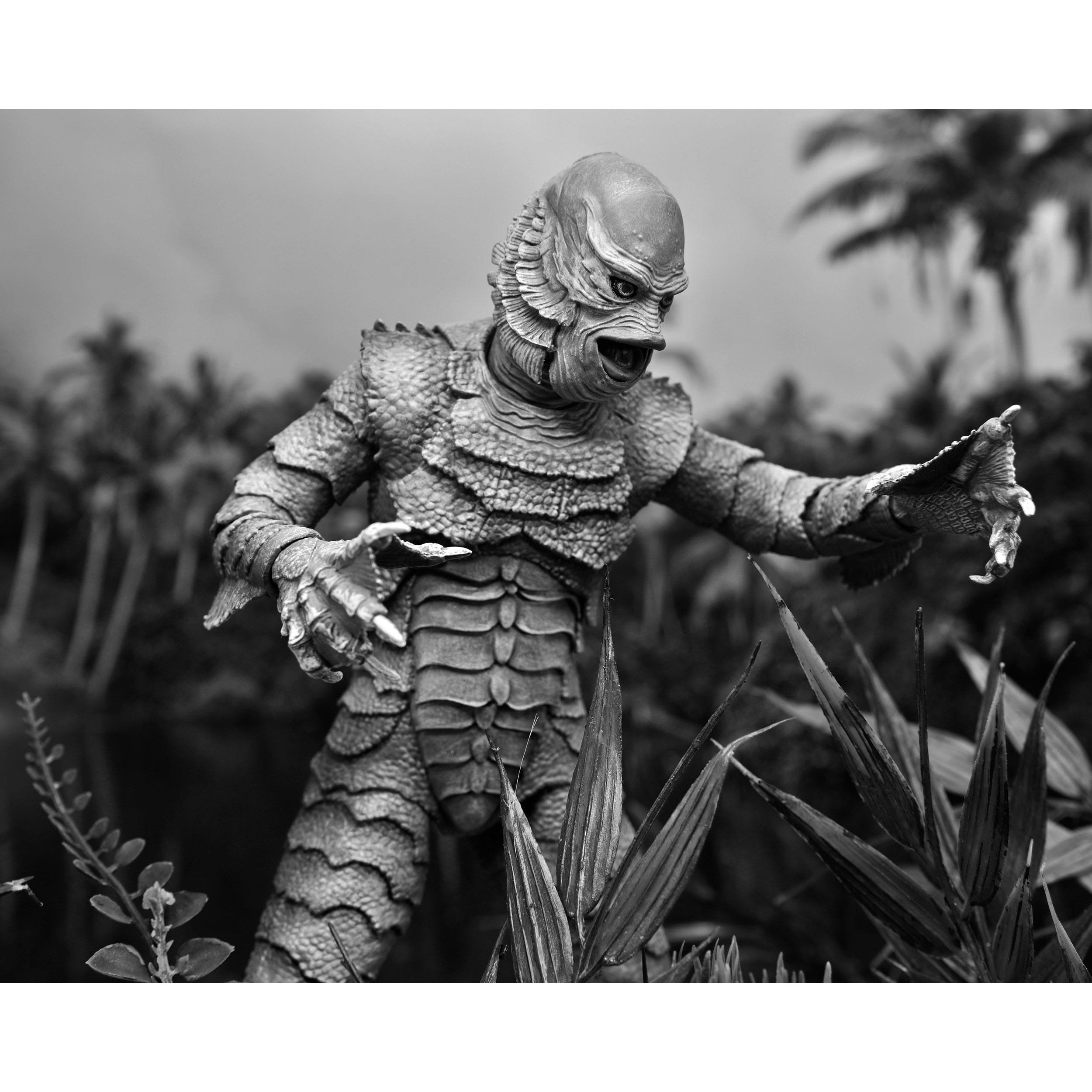 Universal Monsters: Ultimate Creature from the Black Lagoon (B&W)-Actionfiguren-NECA-Mighty Underground