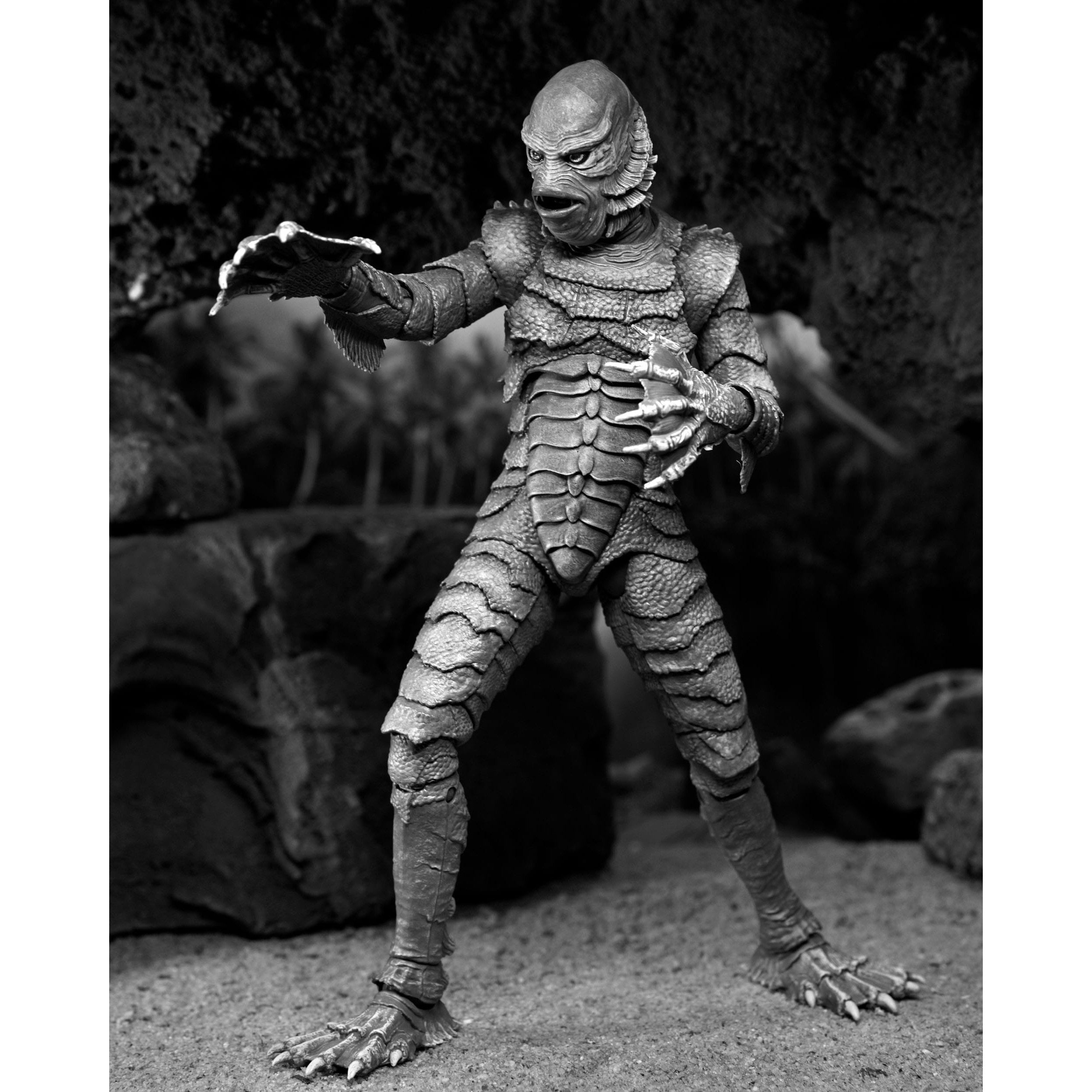 Universal Monsters: Ultimate Creature from the Black Lagoon (B&W)-Actionfiguren-NECA-Mighty Underground