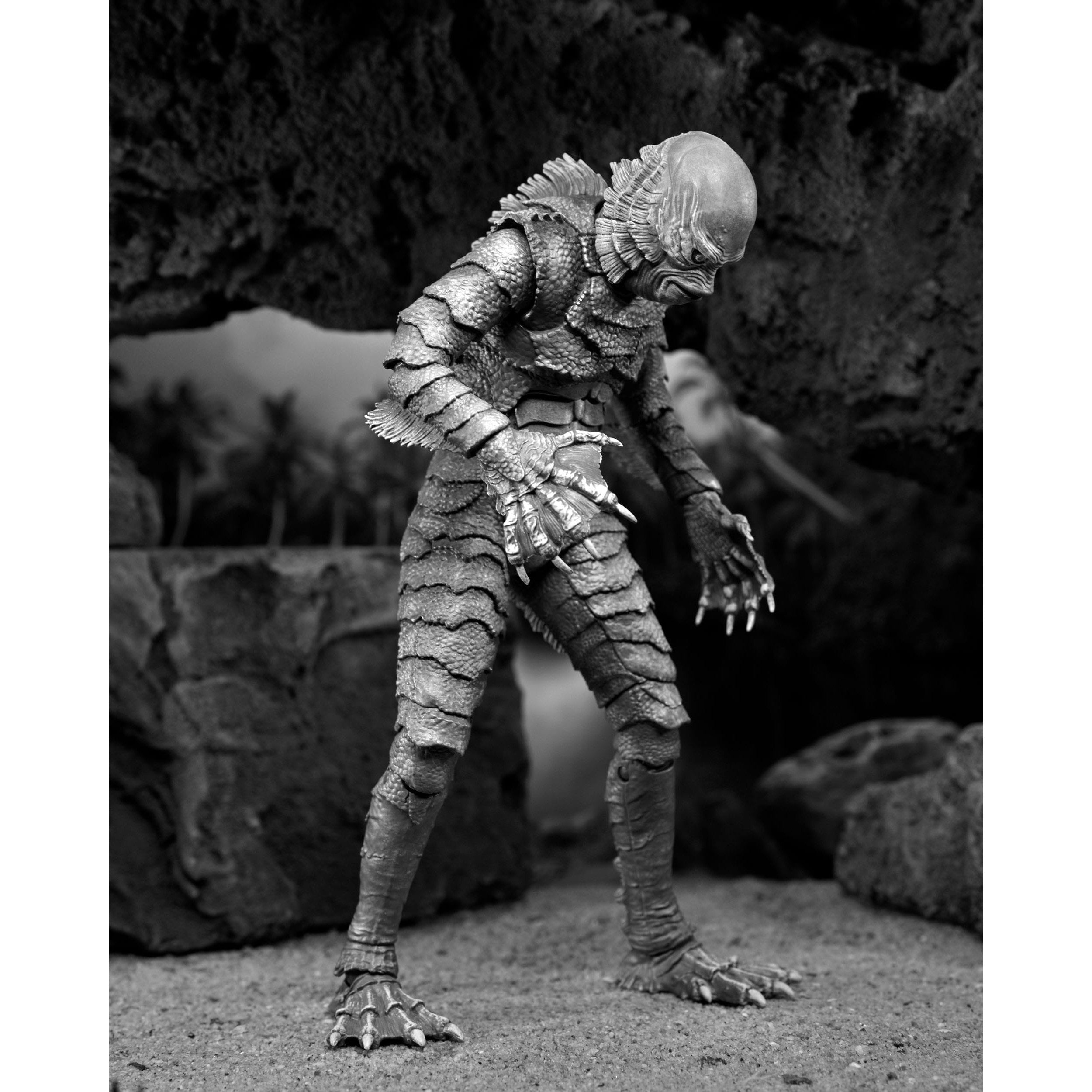 Universal Monsters: Ultimate Creature from the Black Lagoon (B&W)-Actionfiguren-NECA-Mighty Underground