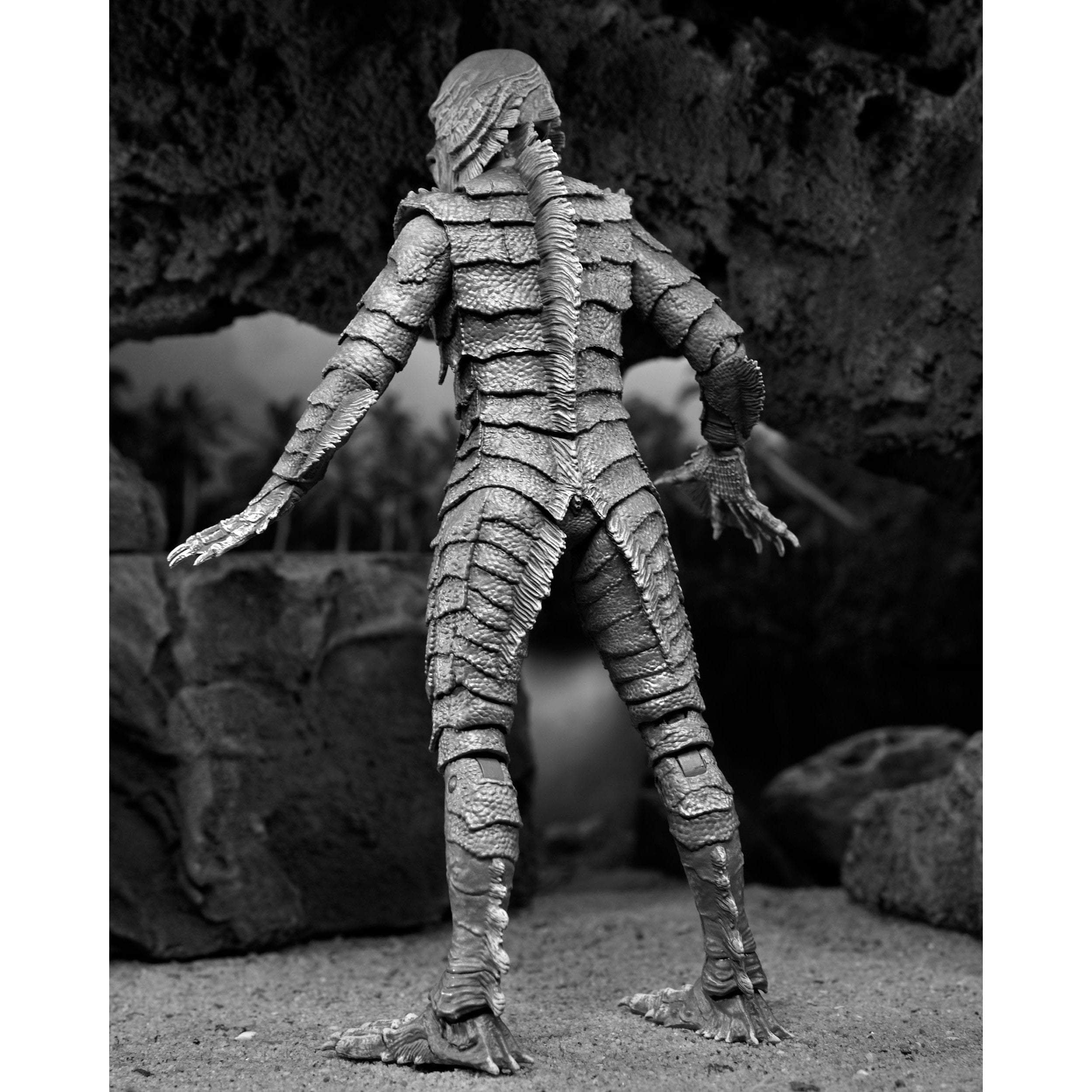 Universal Monsters: Ultimate Creature from the Black Lagoon (B&W)-Actionfiguren-NECA-Mighty Underground