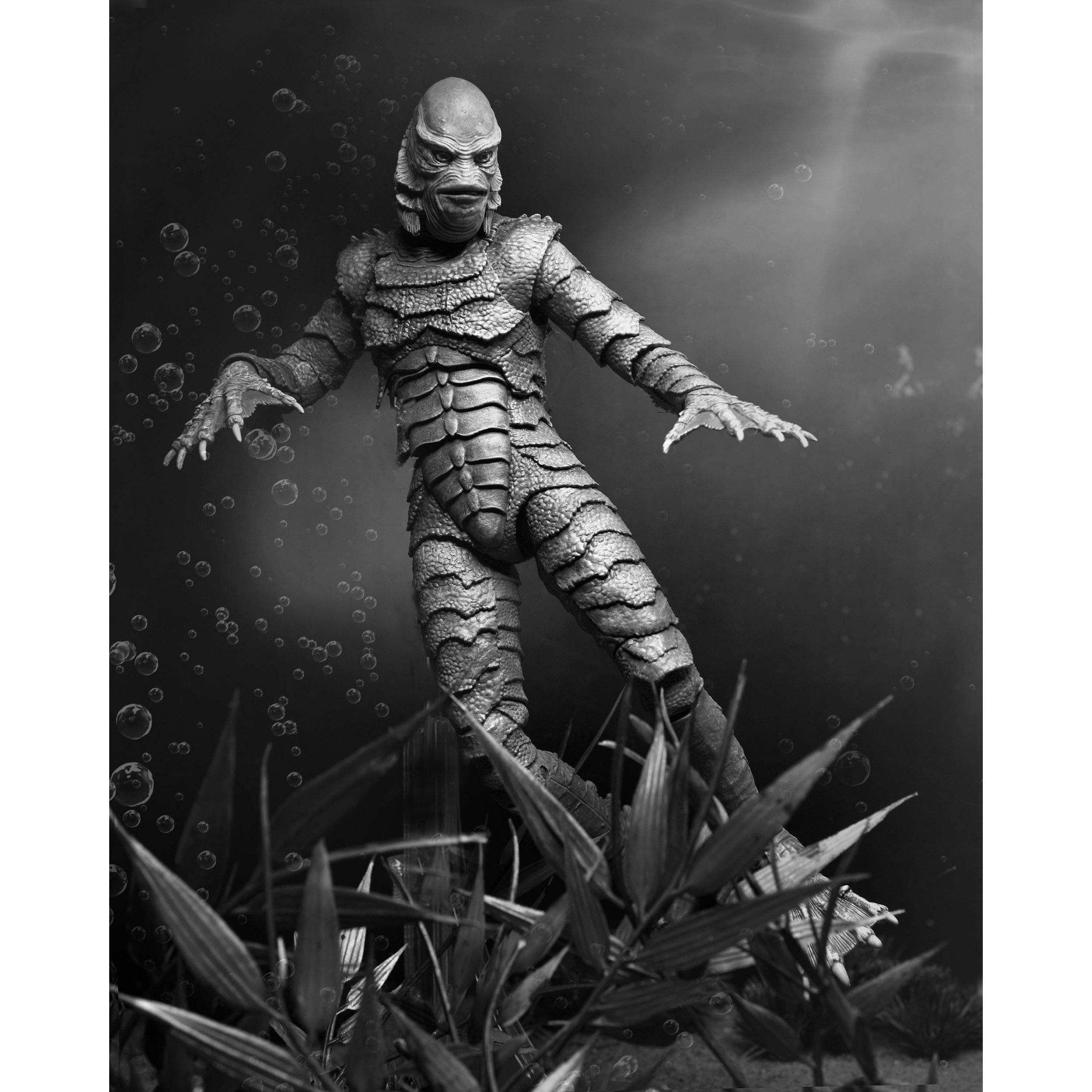 Universal Monsters: Ultimate Creature from the Black Lagoon (B&W)-Actionfiguren-NECA-Mighty Underground