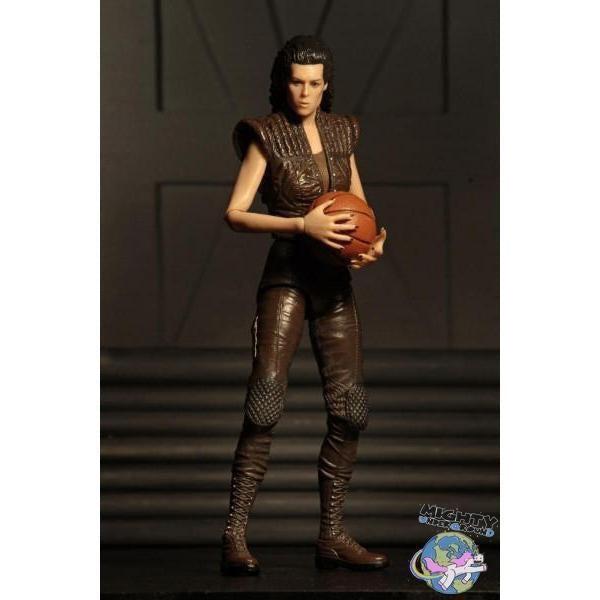 Alien Resurrection: Ripley 8-Actionfiguren-NECA-mighty-underground