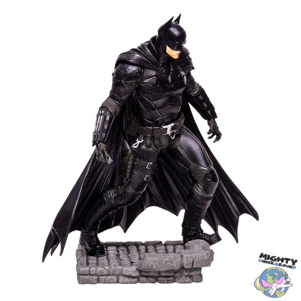 DC Multiverse: The Batman (Movie, Version 2) - 30 cm Statue-Statue-McFarlane Toys-Mighty Underground