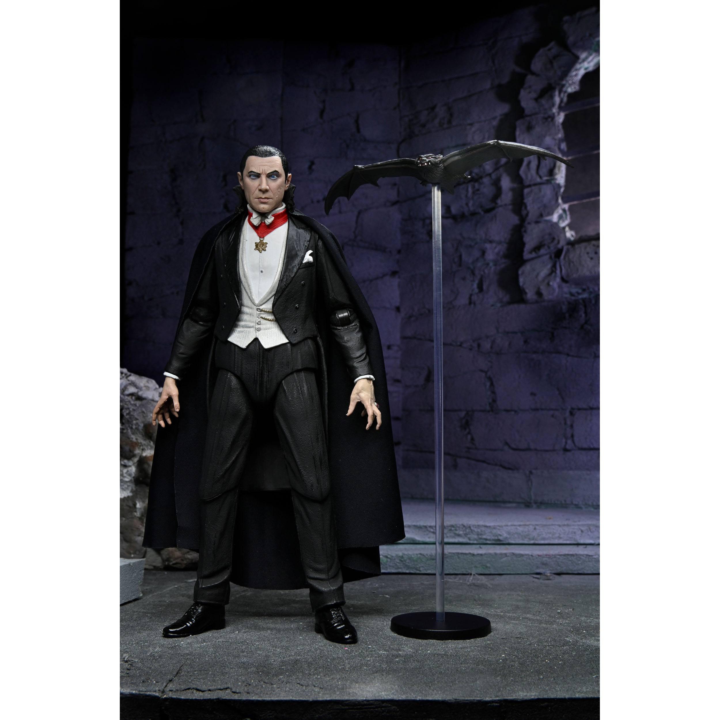 Universal Monsters: Ultimate Dracula (Transylvania)-Actionfiguren-NECA-Mighty Underground