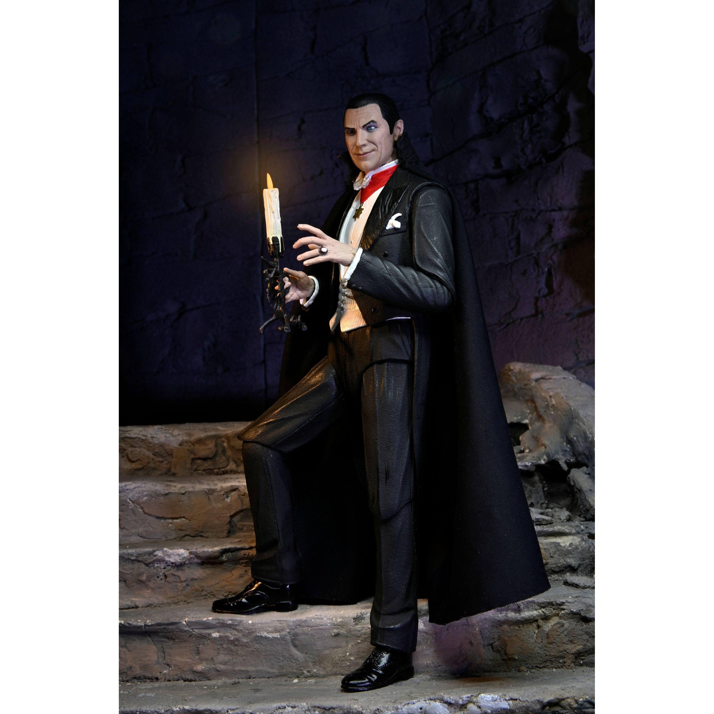 Universal Monsters: Ultimate Dracula (Transylvania)-Actionfiguren-NECA-Mighty Underground