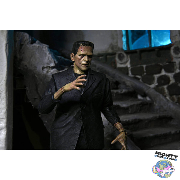 Universal Monsters: Ultimate Frankenstein's Monster (Color)-Actionfiguren-NECA-Mighty Underground