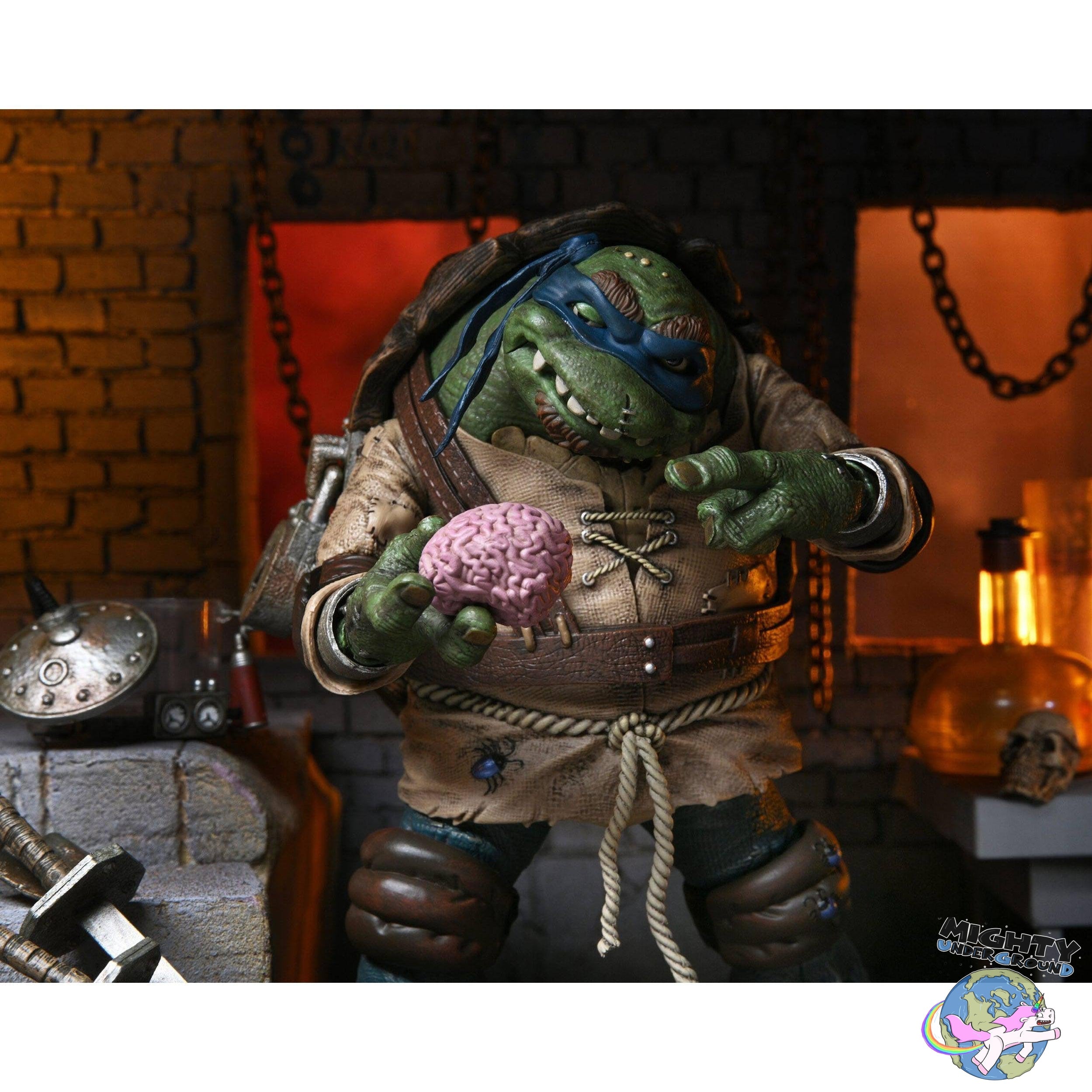 Universal Monsters x TMNT: Ultimate Leonardo as Ygor the Hunchback-Actionfiguren-NECA-Mighty Underground