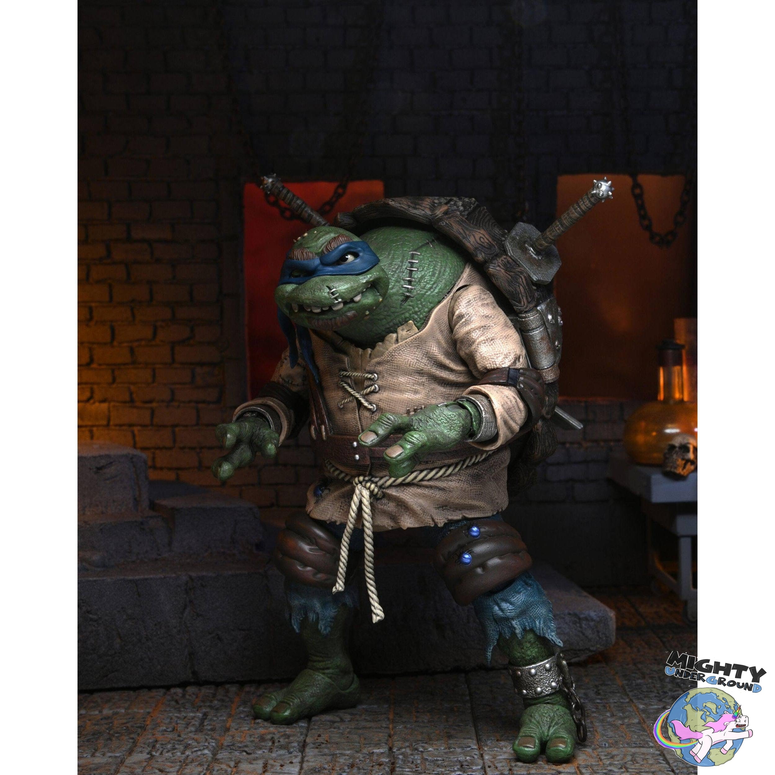 Universal Monsters x TMNT: Ultimate Leonardo as Ygor the Hunchback-Actionfiguren-NECA-Mighty Underground